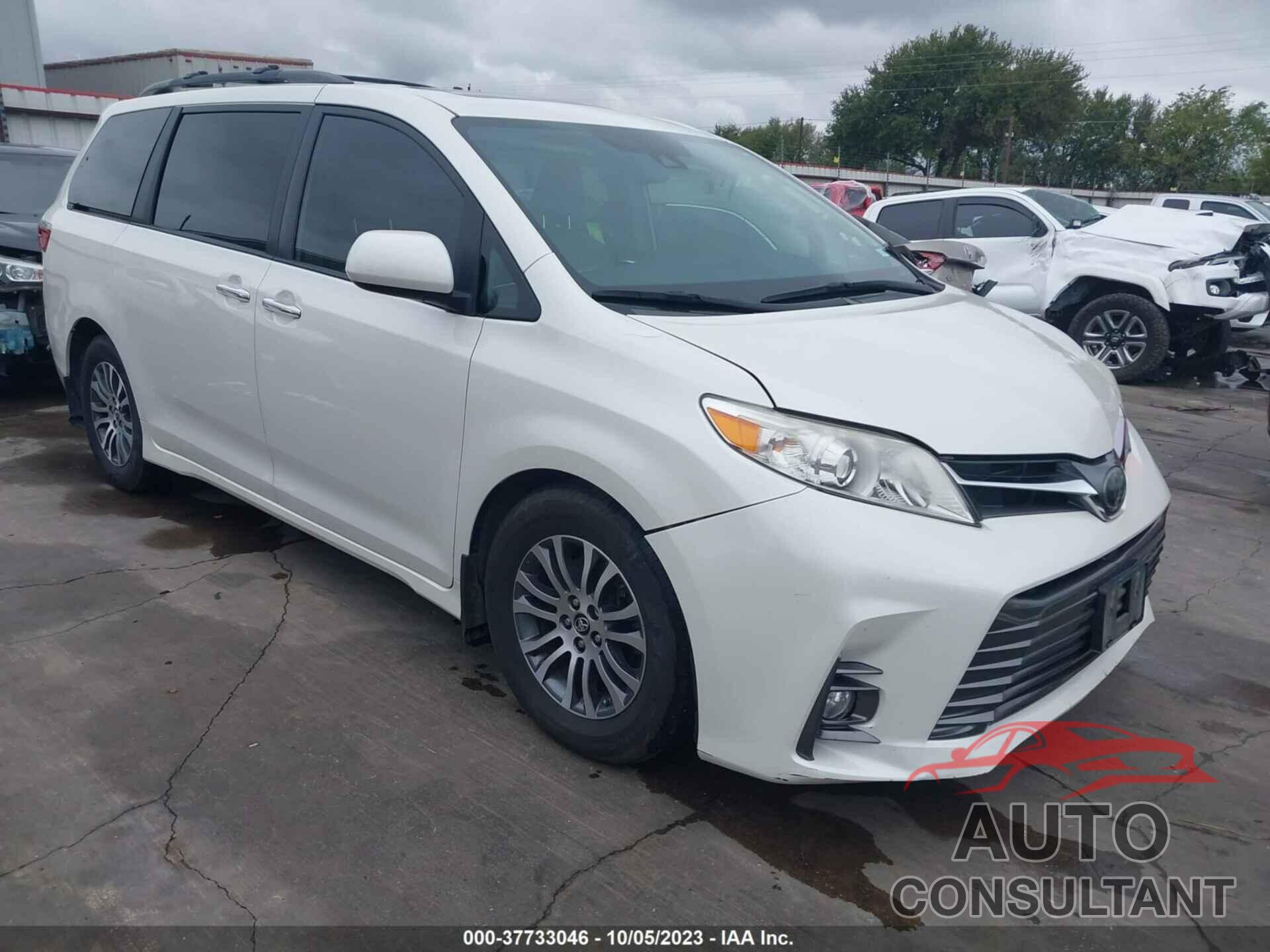 TOYOTA SIENNA 2019 - 5TDYZ3DC3KS974019