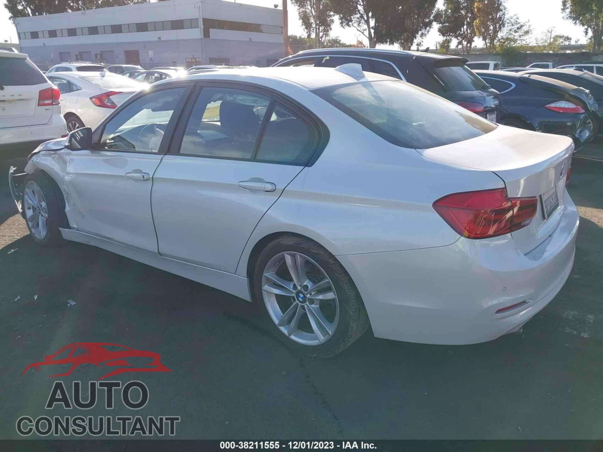 BMW 320I 2016 - WBA8E1G56GNU11229