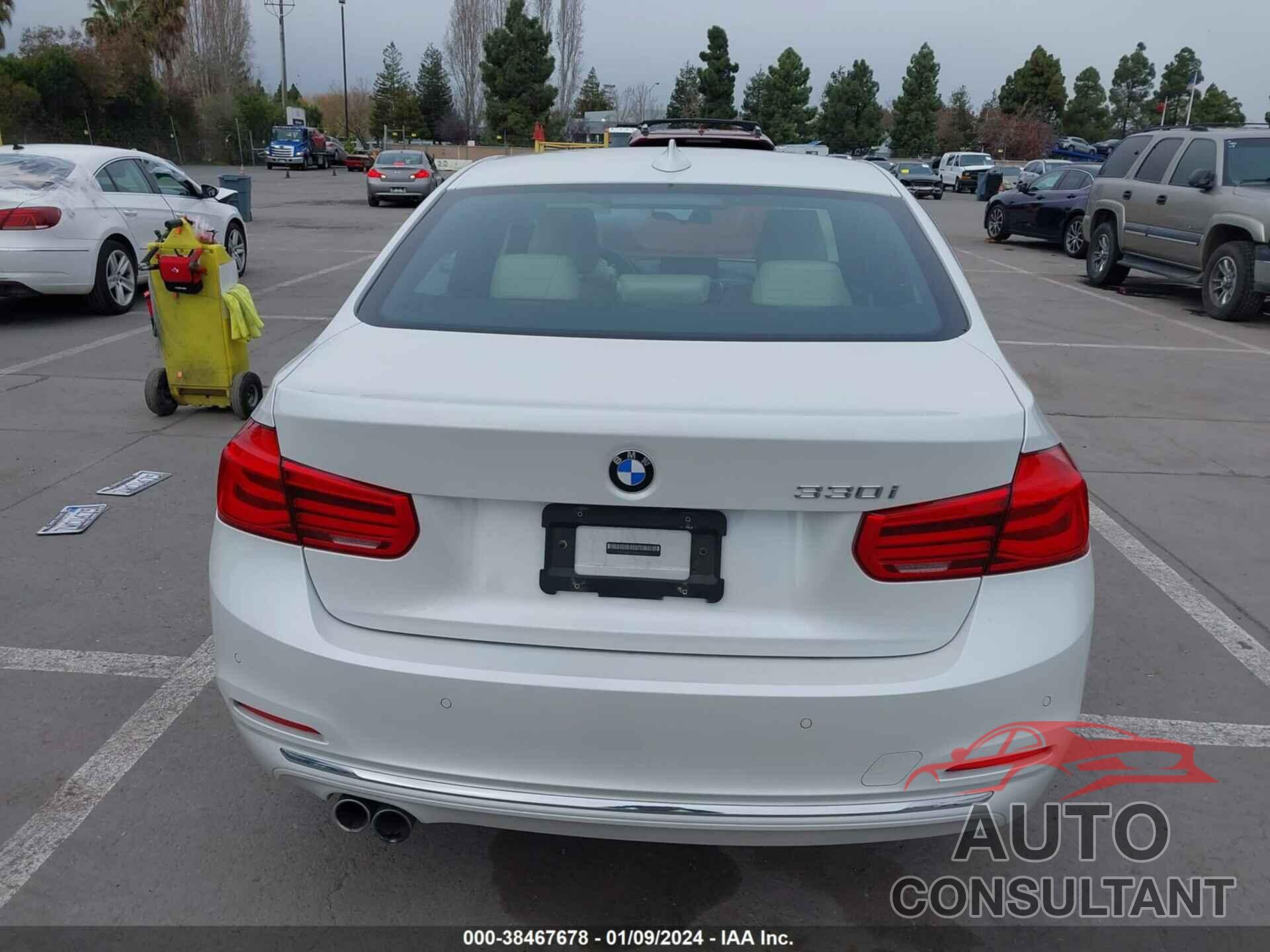 BMW 330I 2017 - WBA8B9G33HNU52201