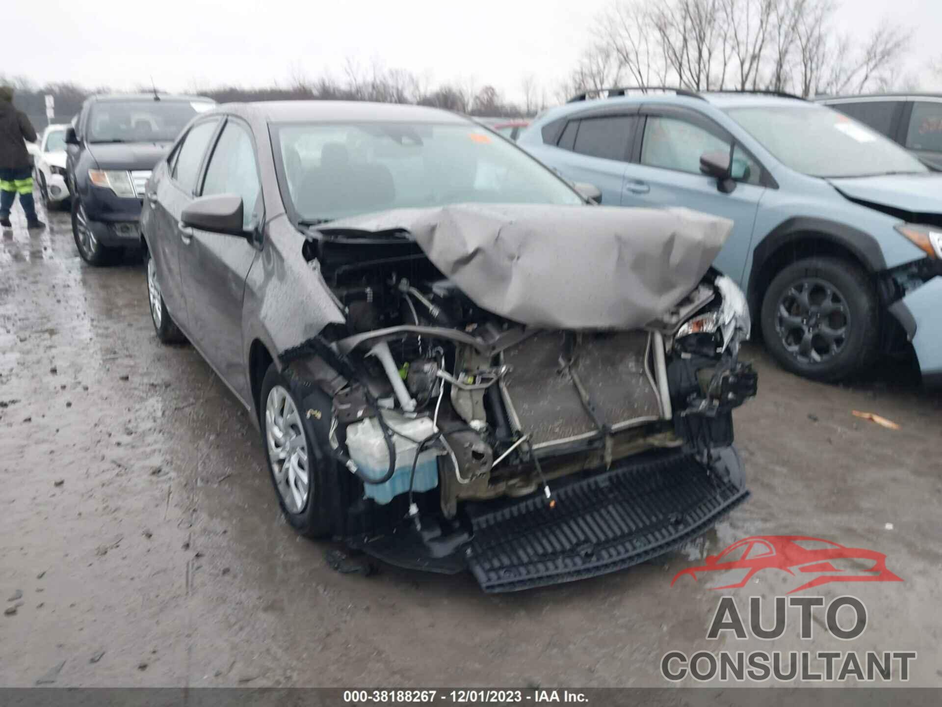 TOYOTA COROLLA 2018 - 5YFBURHE0JP755240