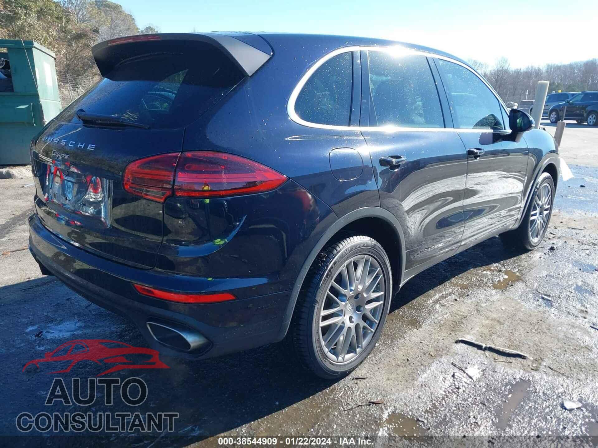 PORSCHE CAYENNE 2016 - WP1AA2A2XGKA13302