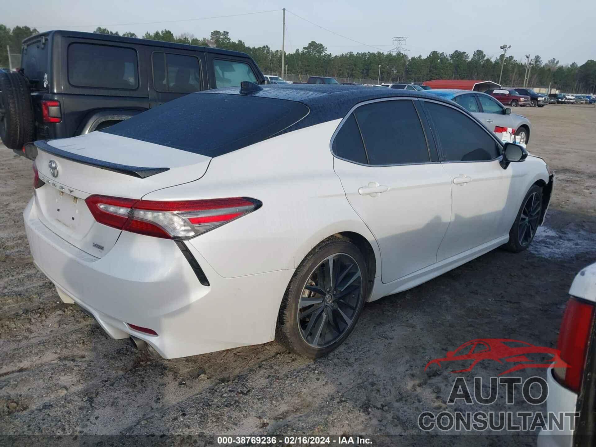 TOYOTA CAMRY 2019 - 4T1B61HK6KU756894