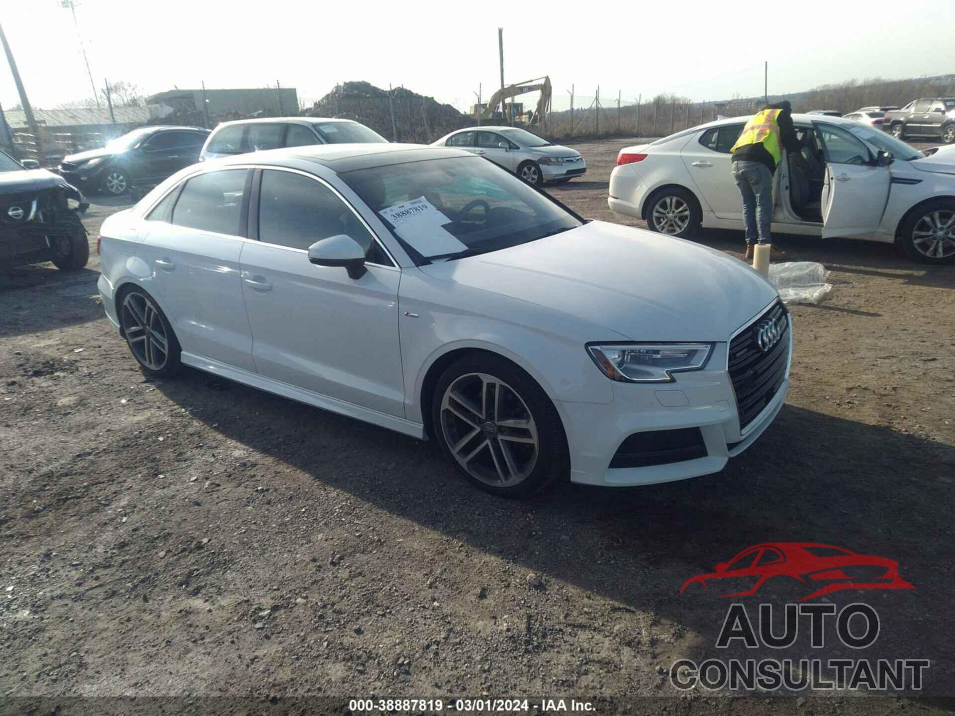 AUDI A3 2017 - WAUJ8GFF1H1055061