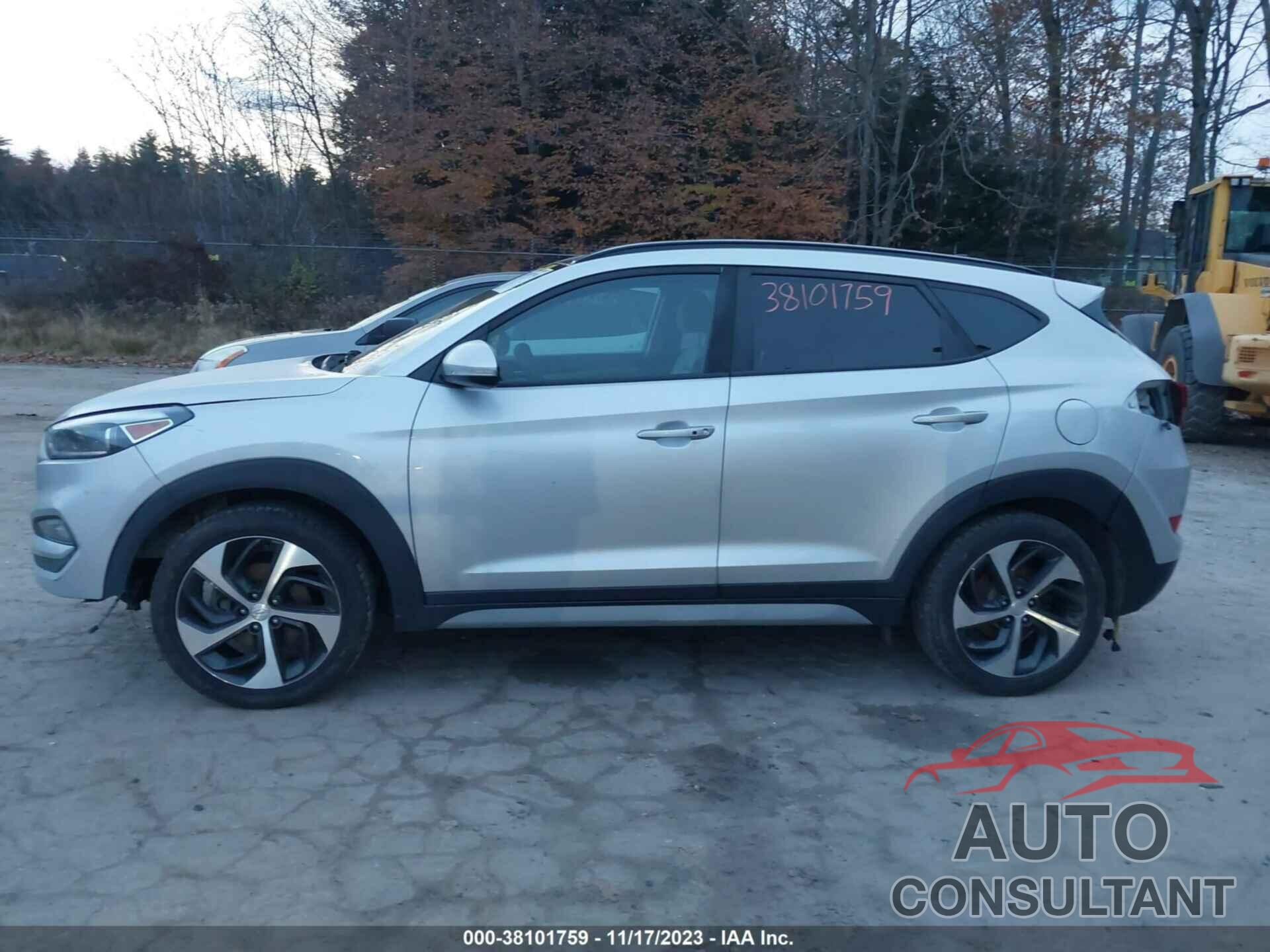 HYUNDAI TUCSON 2018 - KM8J3CA29JU736521