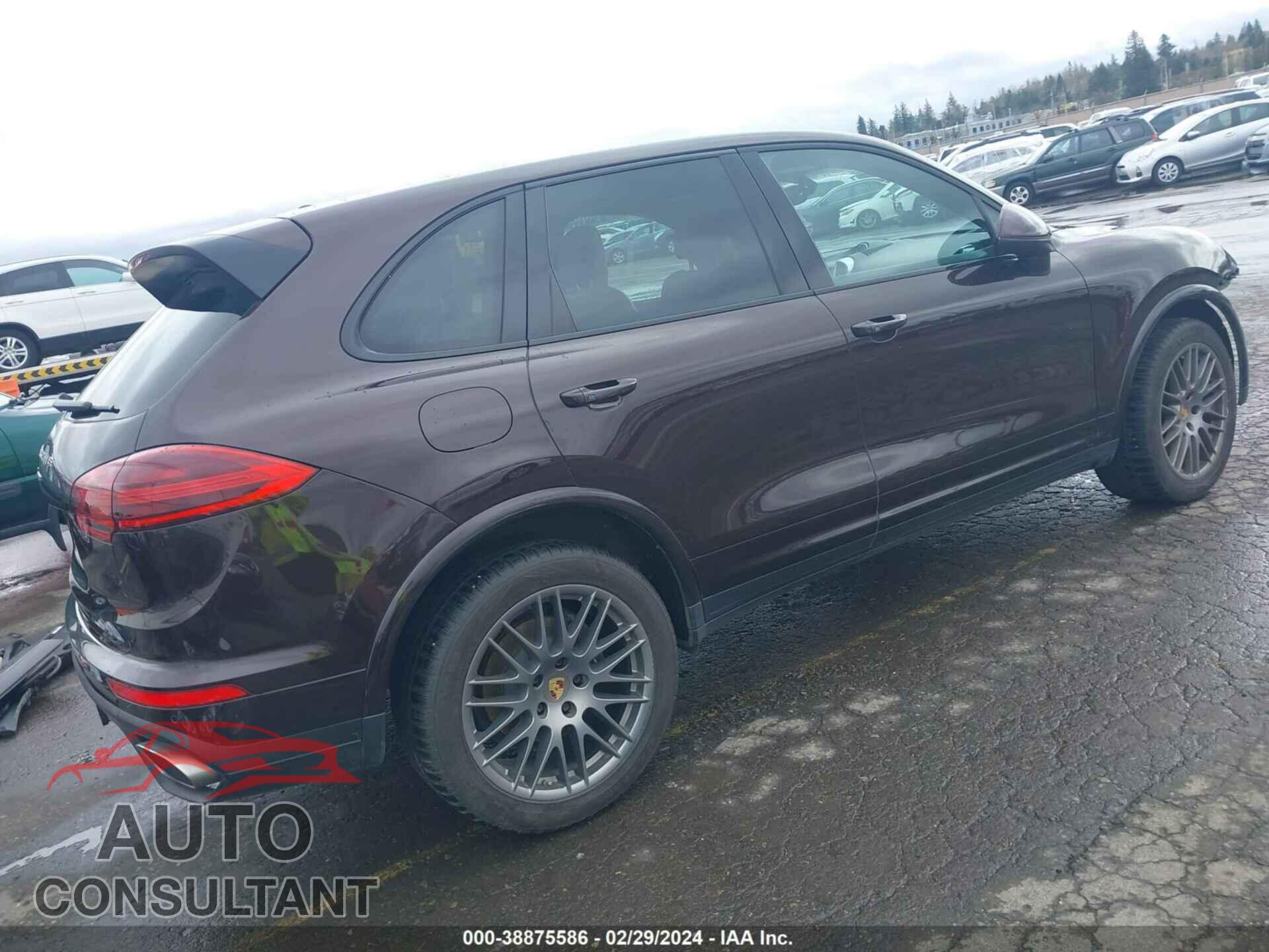PORSCHE CAYENNE 2018 - WP1AA2A26JKA06368