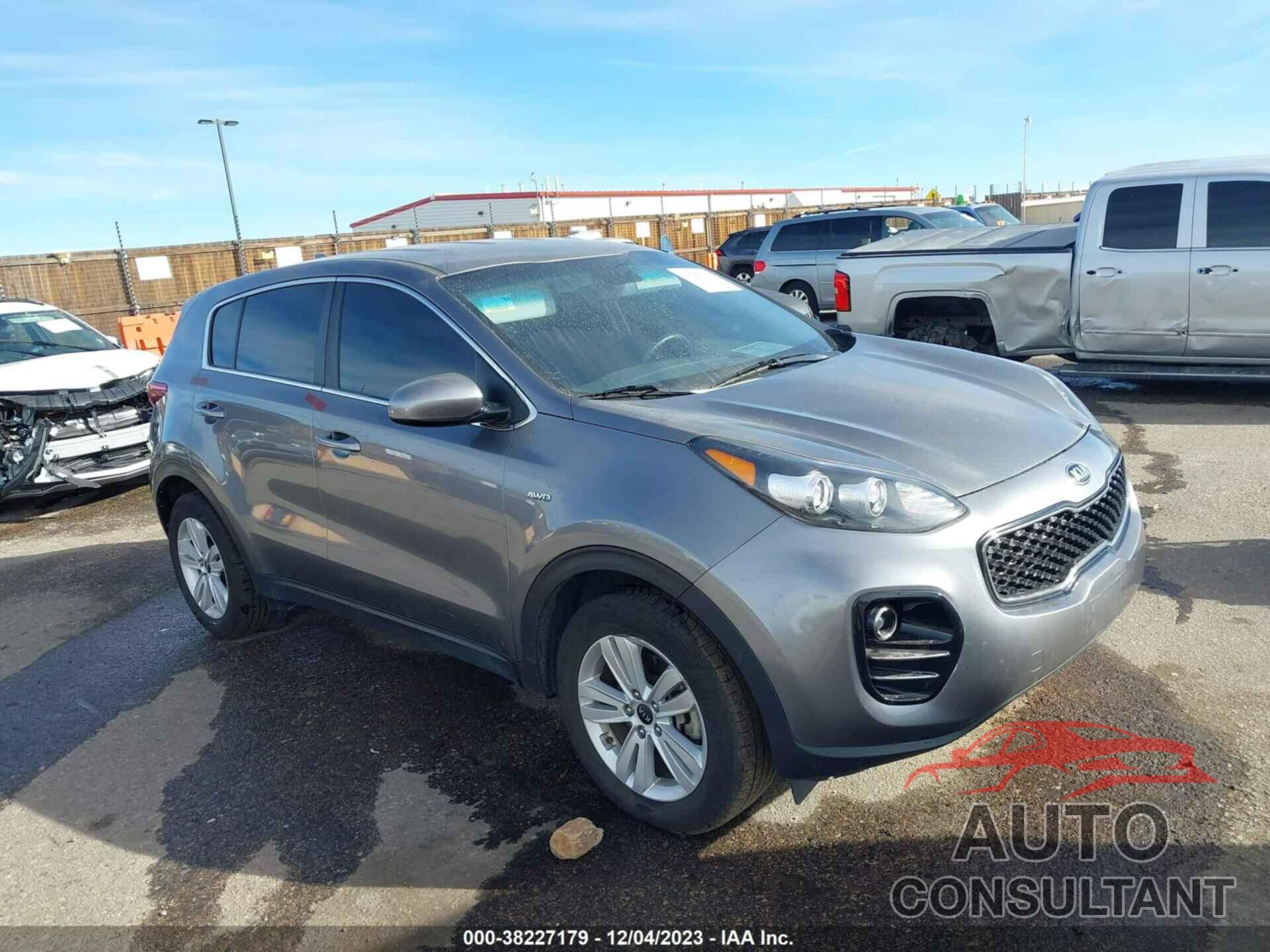 KIA SPORTAGE 2018 - KNDPMCAC7J7463047