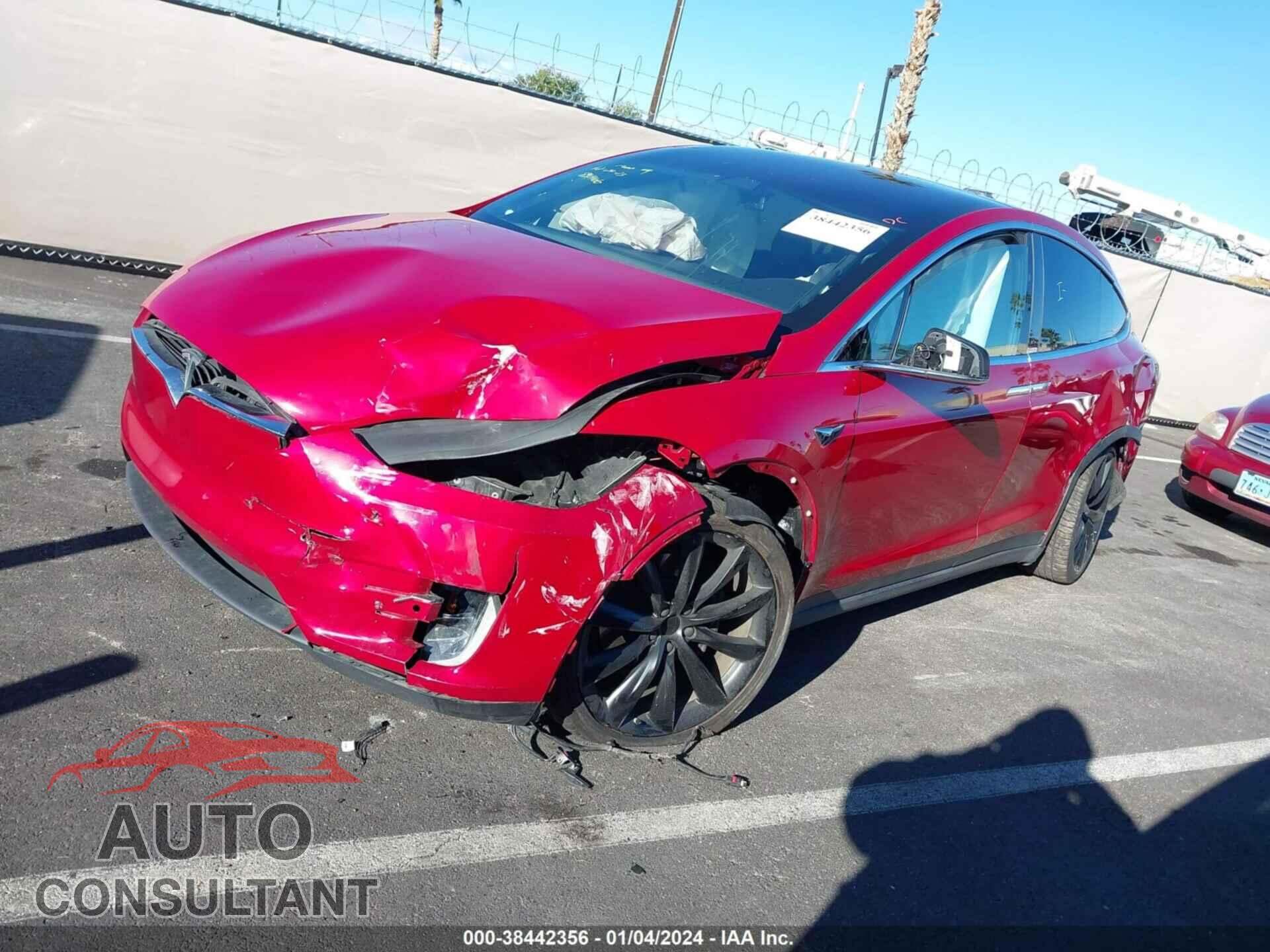 TESLA MODEL X 2021 - 5YJXCBE24MF324376