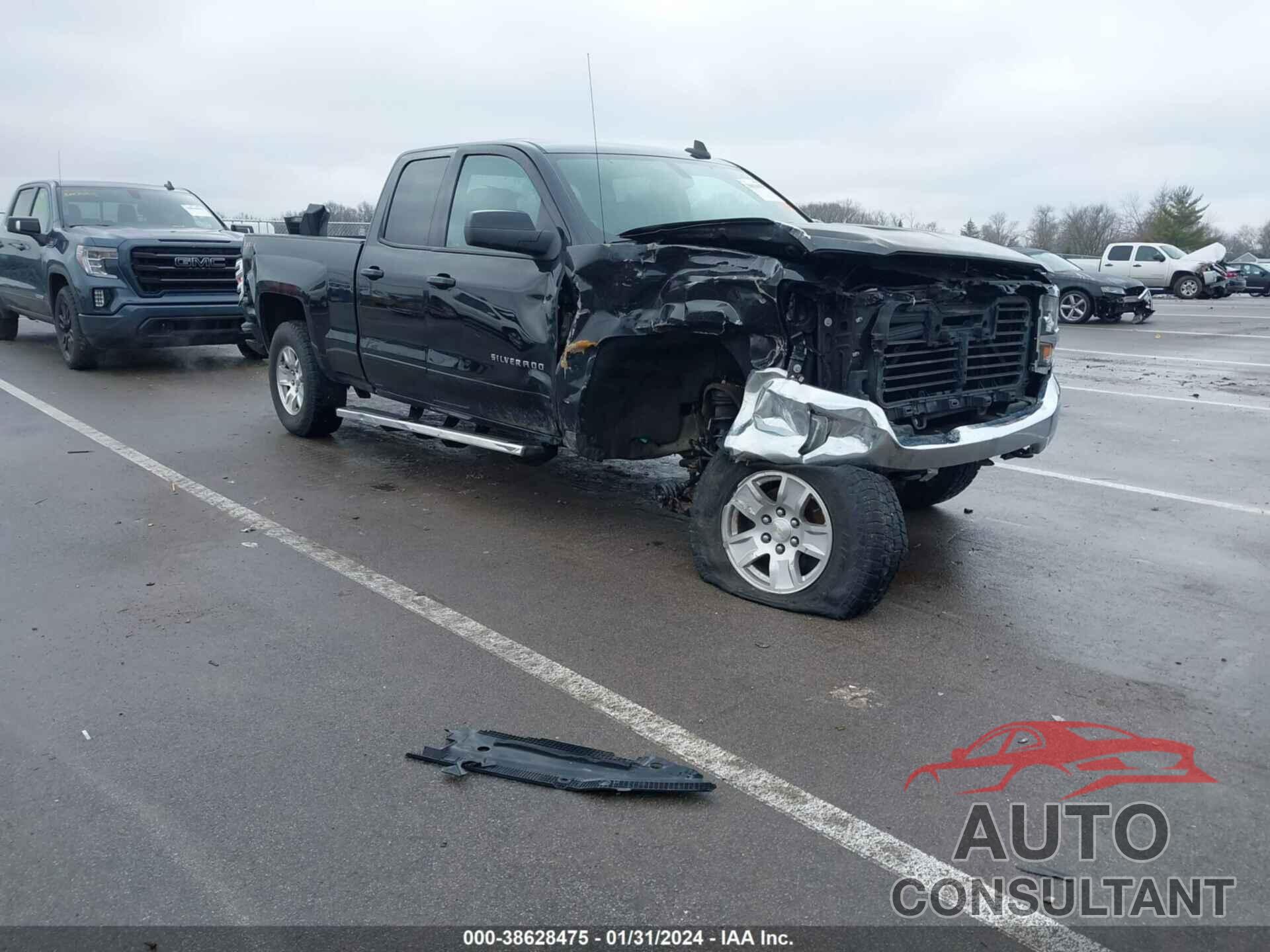 CHEVROLET SILVERADO 1500 2018 - 1GCVKREH5JZ369730
