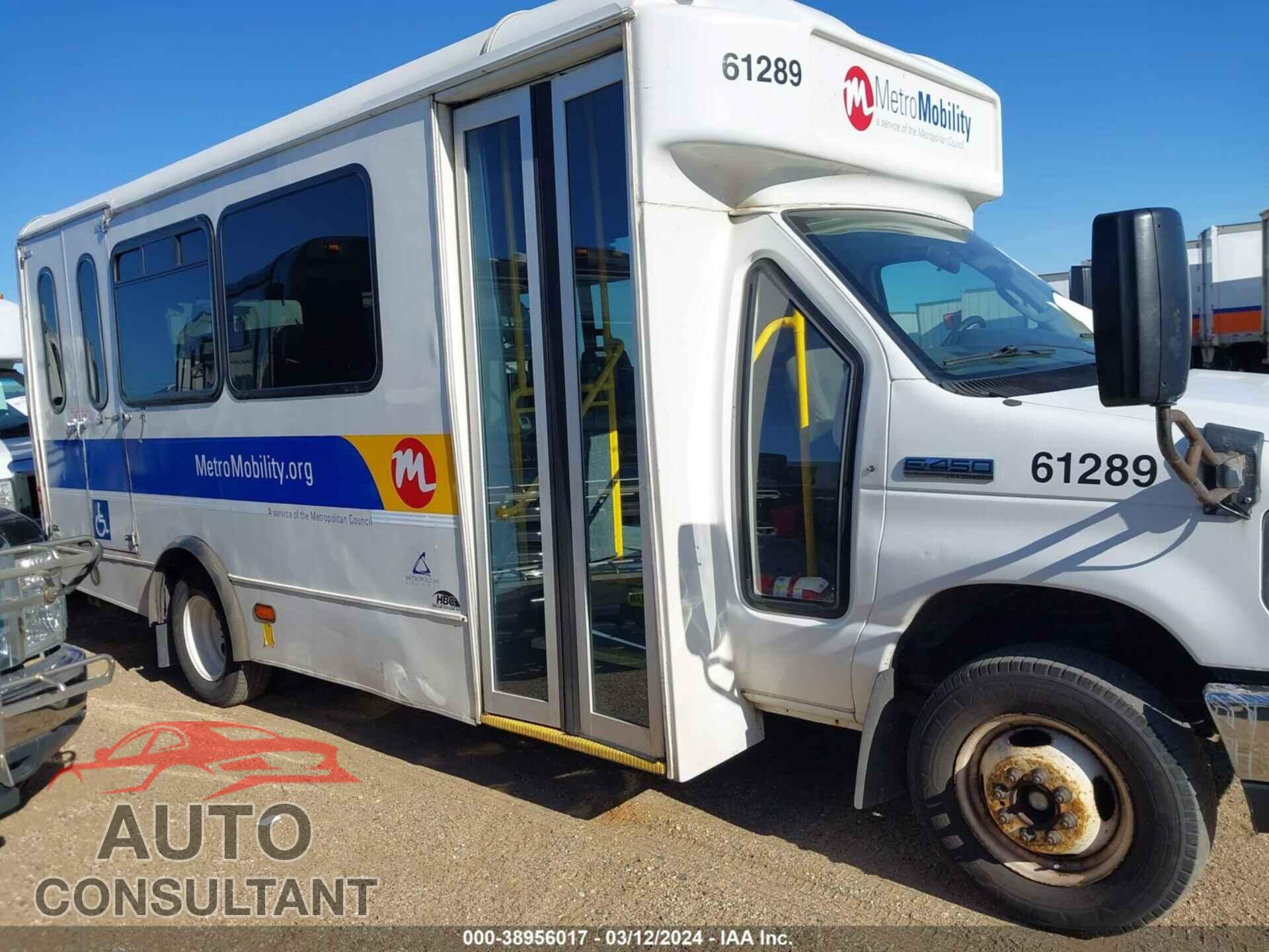 FORD E-450 CUTAWAY 2017 - 1FDFE4FS5HDC35392