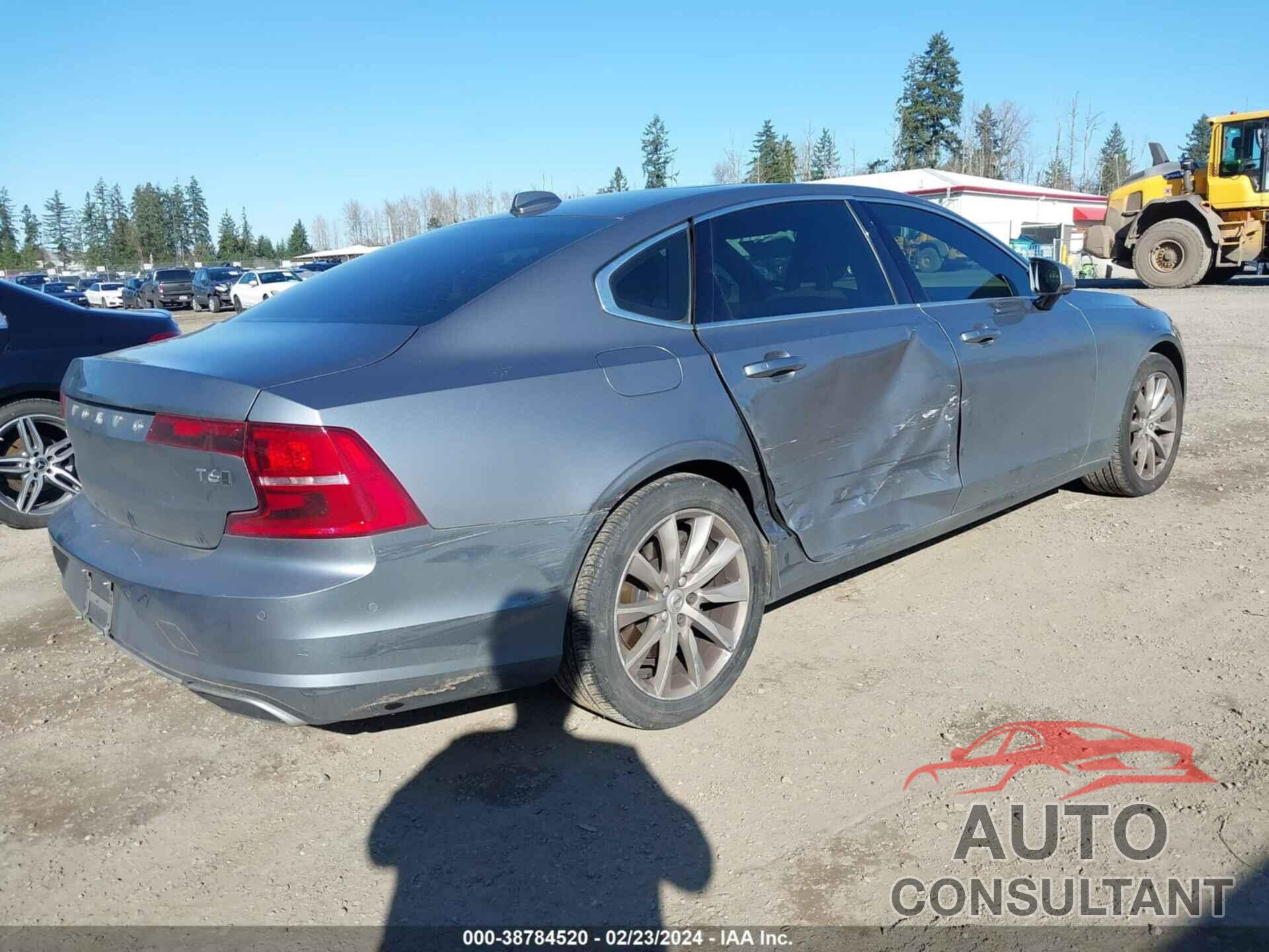 VOLVO S90 2018 - LVY992MK3JP019695