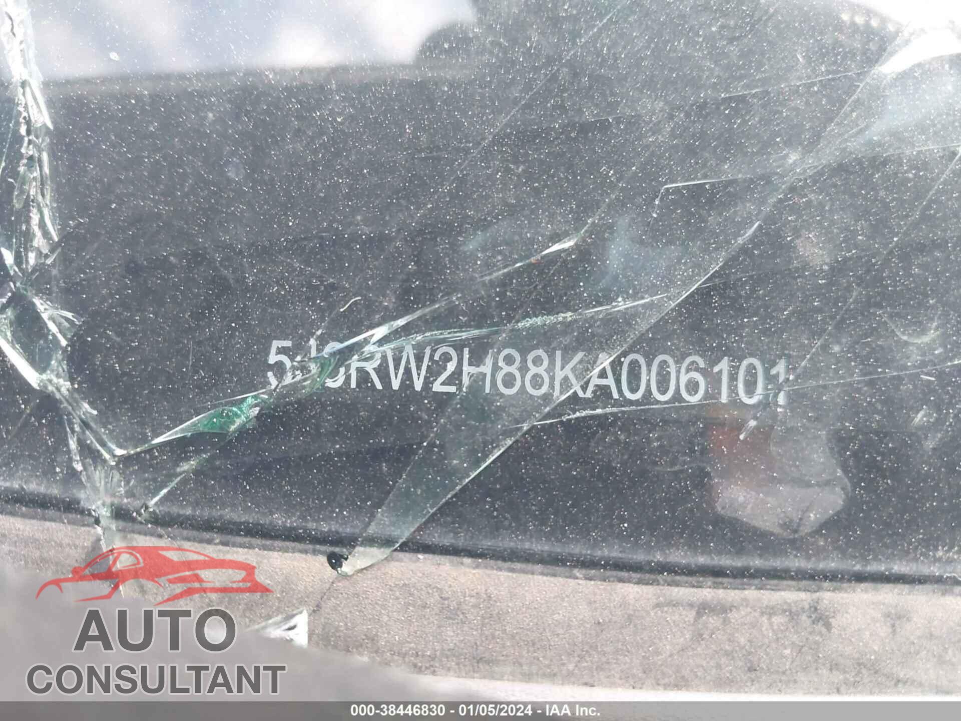 HONDA CR-V 2019 - 5J6RW2H88KA006101
