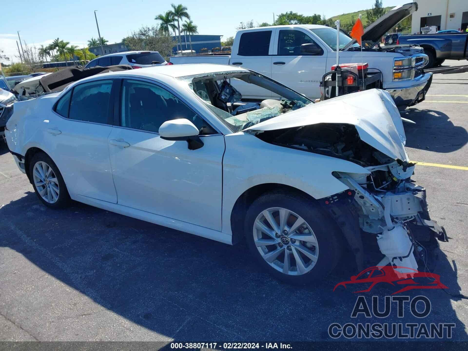 TOYOTA CAMRY 2021 - 4T1C11AK4MU599723