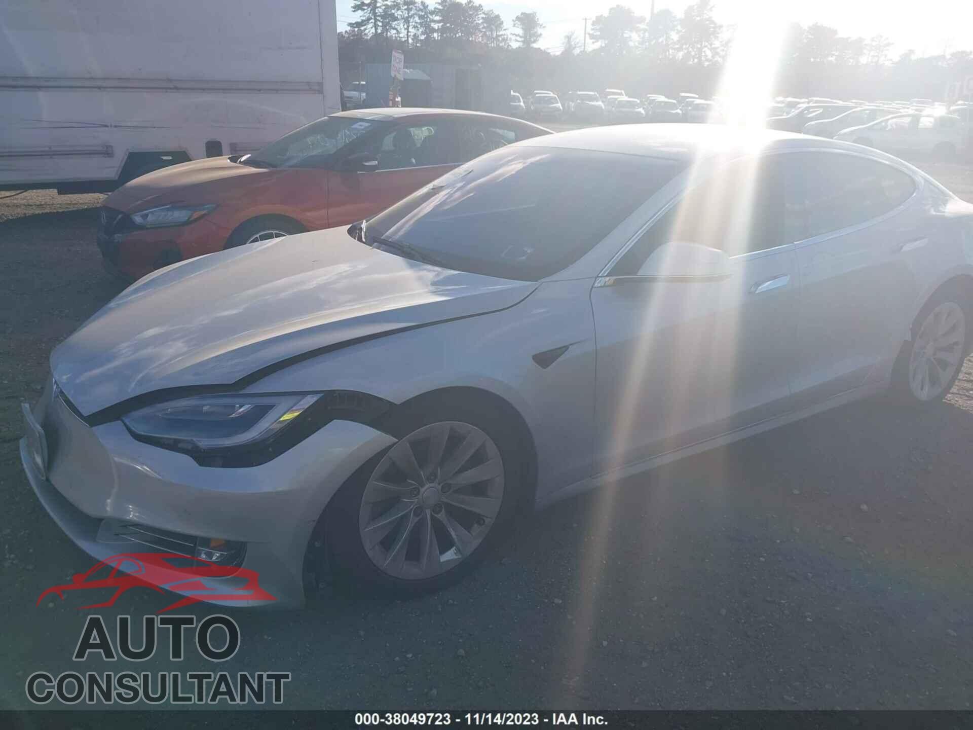TESLA MODEL S 2017 - 5YJSA1E2XHF182003