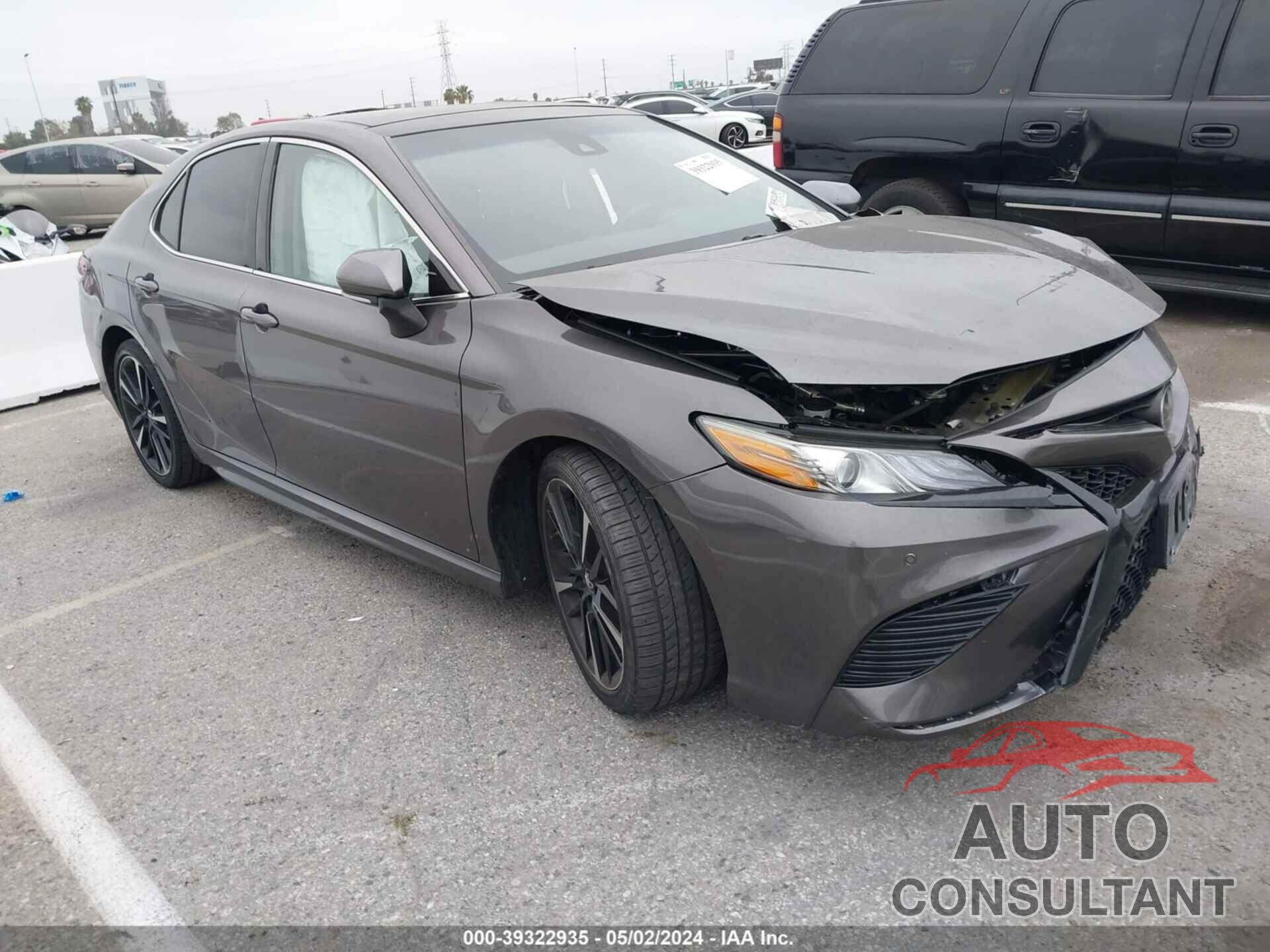 TOYOTA CAMRY 2018 - 4T1B61HK1JU067313