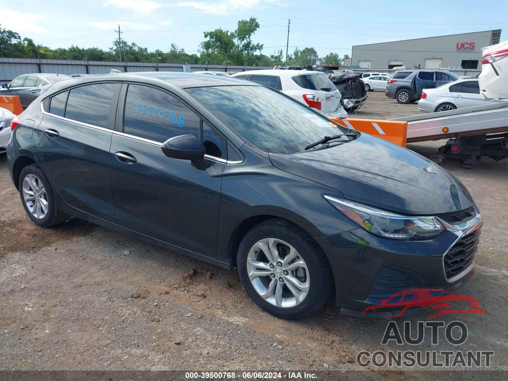 CHEVROLET CRUZE 2019 - 3G1BE6SMXKS566863