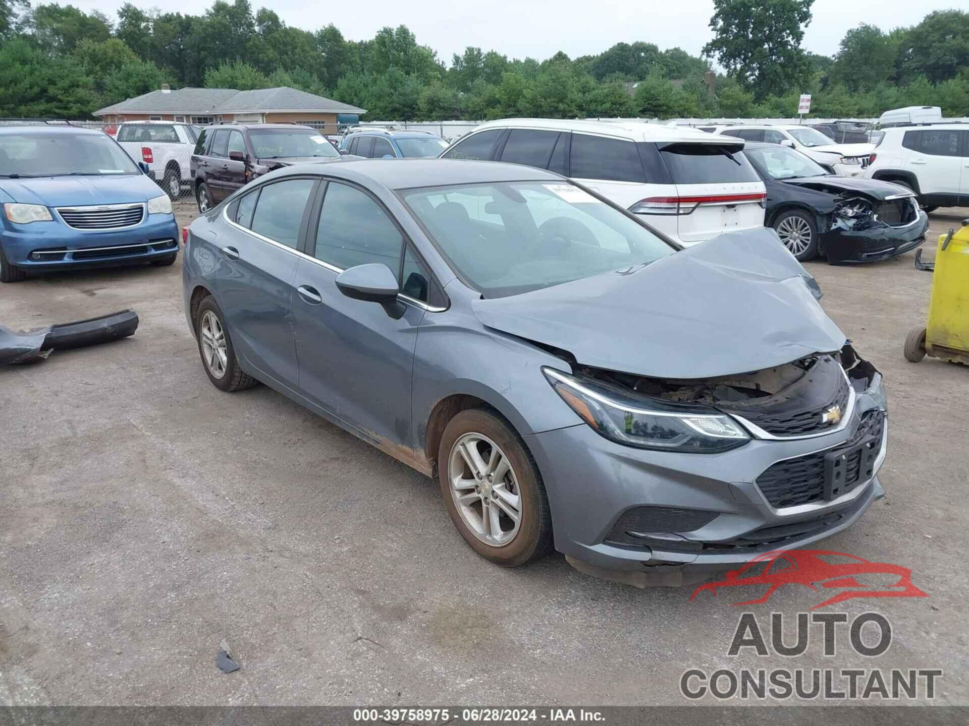 CHEVROLET CRUZE 2018 - 1G1BE5SM5J7119669