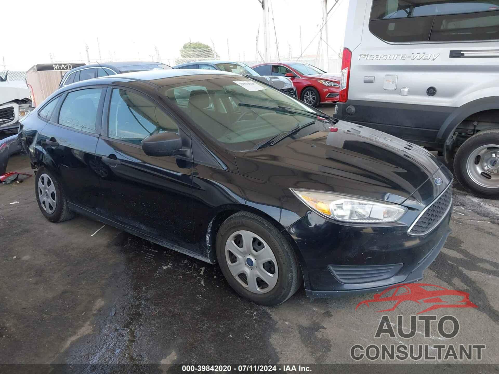 FORD FOCUS 2018 - 1FADP3E29JL277261