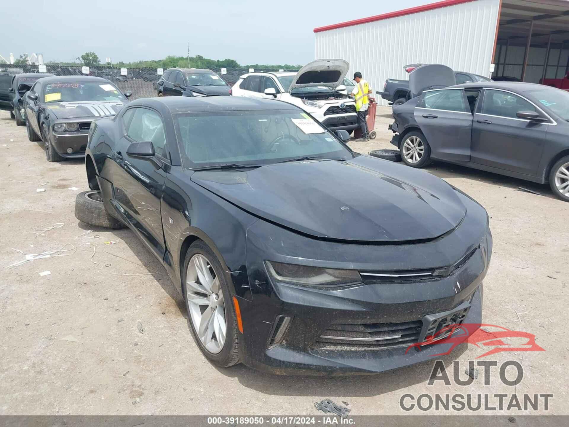 CHEVROLET CAMARO 2018 - 1G1FB1RS7J0181784