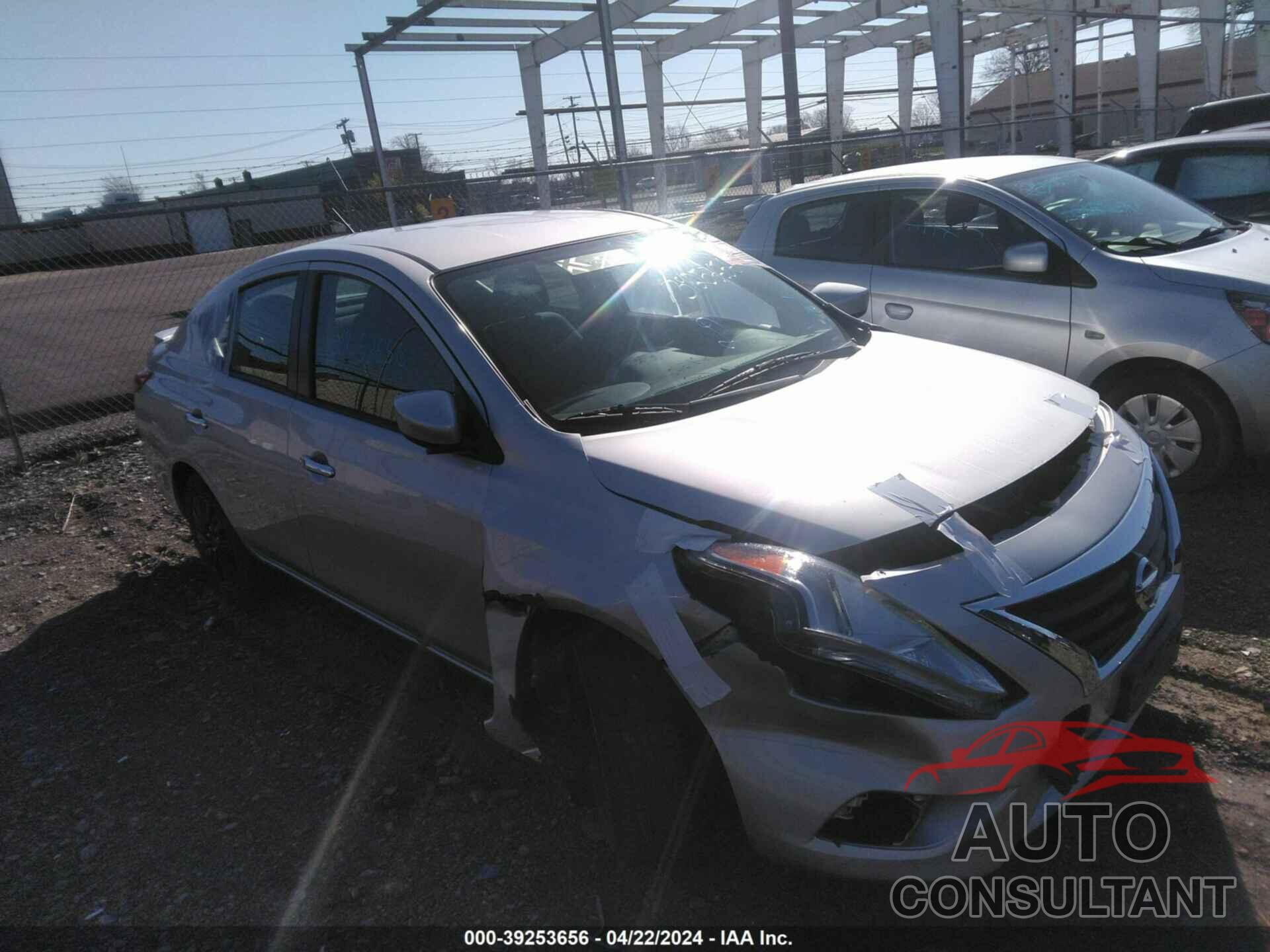 NISSAN VERSA 2019 - 3N1CN7AP1KL847007