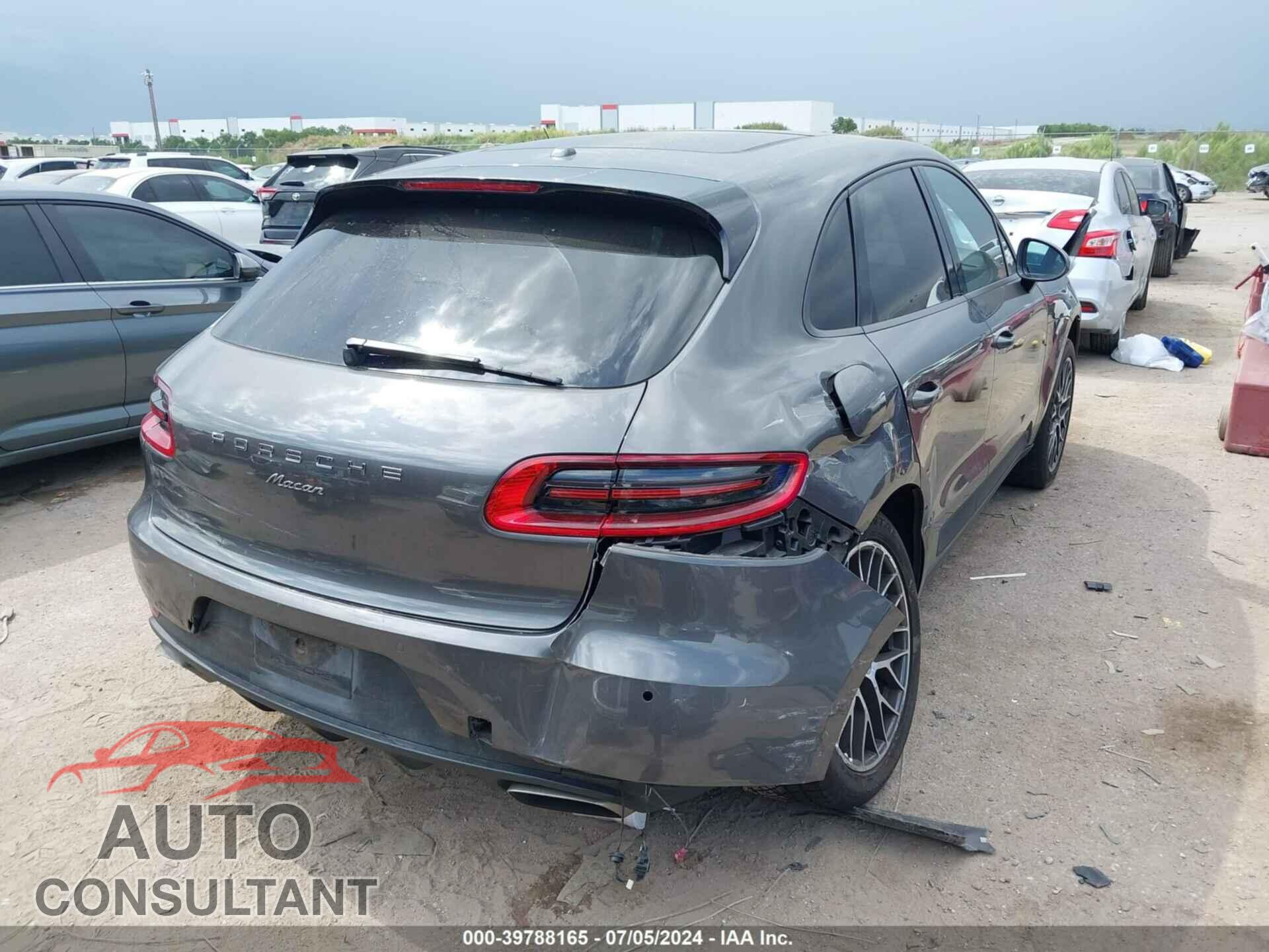 PORSCHE MACAN 2018 - WP1AA2A50JLB18071