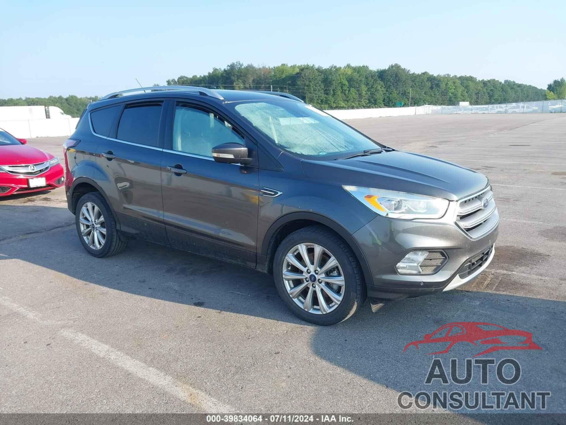 FORD ESCAPE 2017 - 1FMCU0J95HUE32792