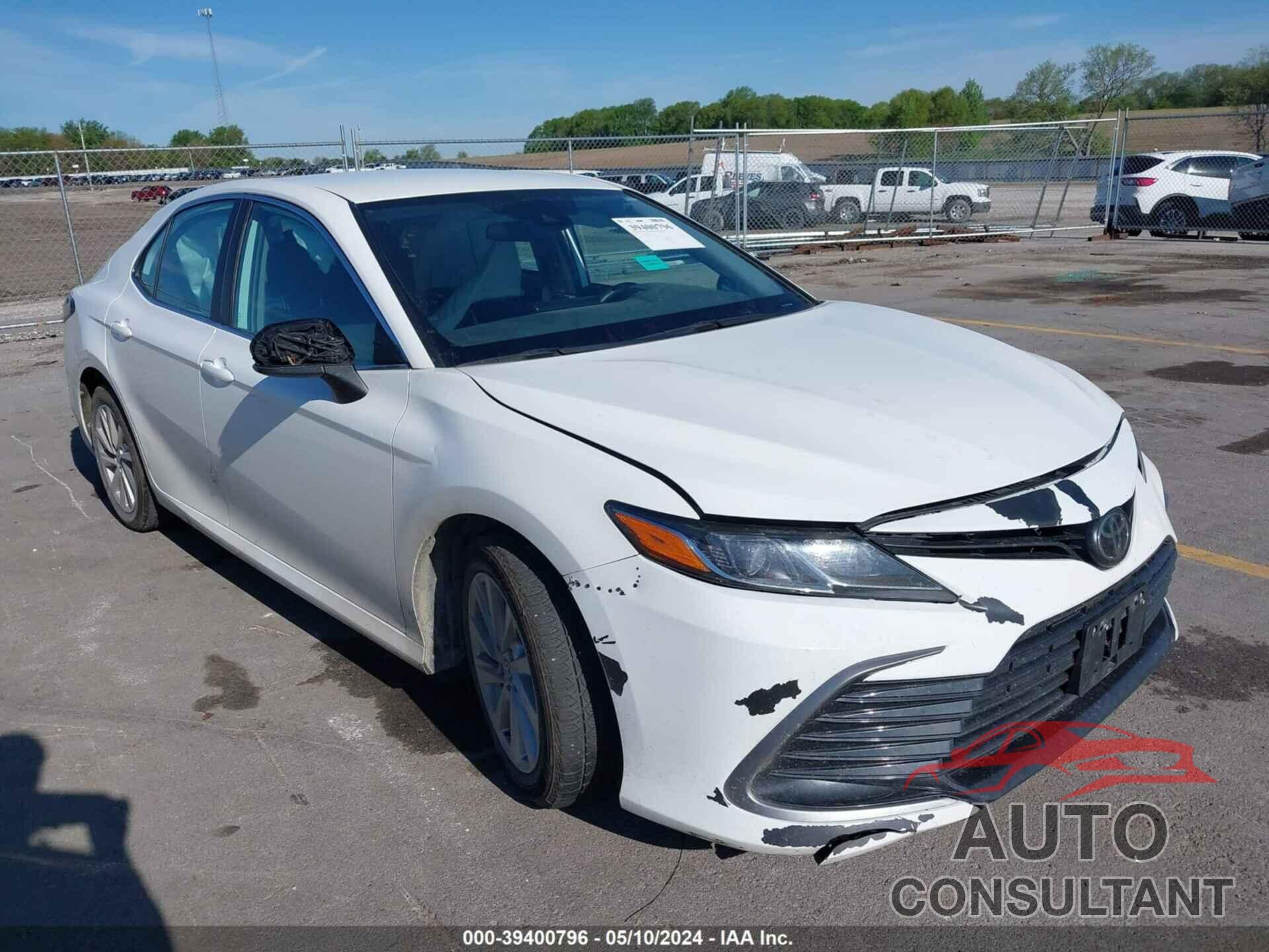 TOYOTA CAMRY 2021 - 4T1C11AK5MU452343