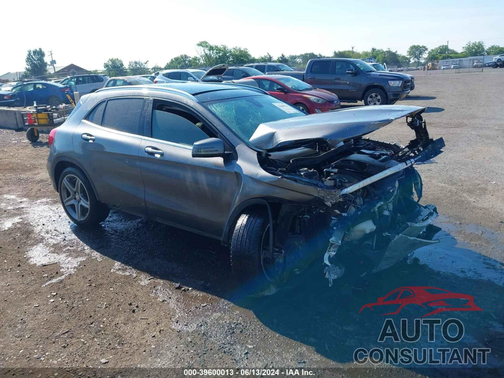 MERCEDES-BENZ GLA 250 2017 - WDCTG4GB8HJ351312
