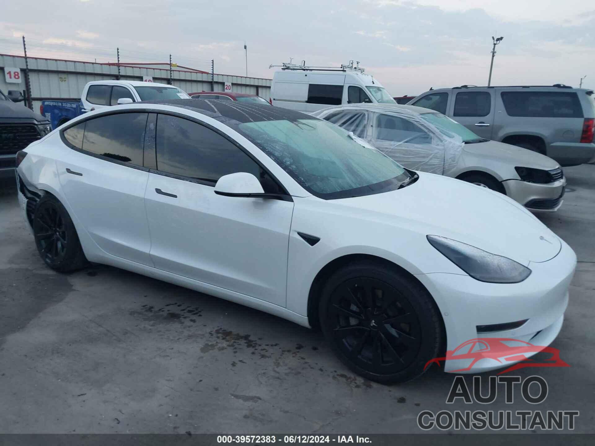 TESLA MODEL 3 2022 - 5YJ3E1EA4NF317102