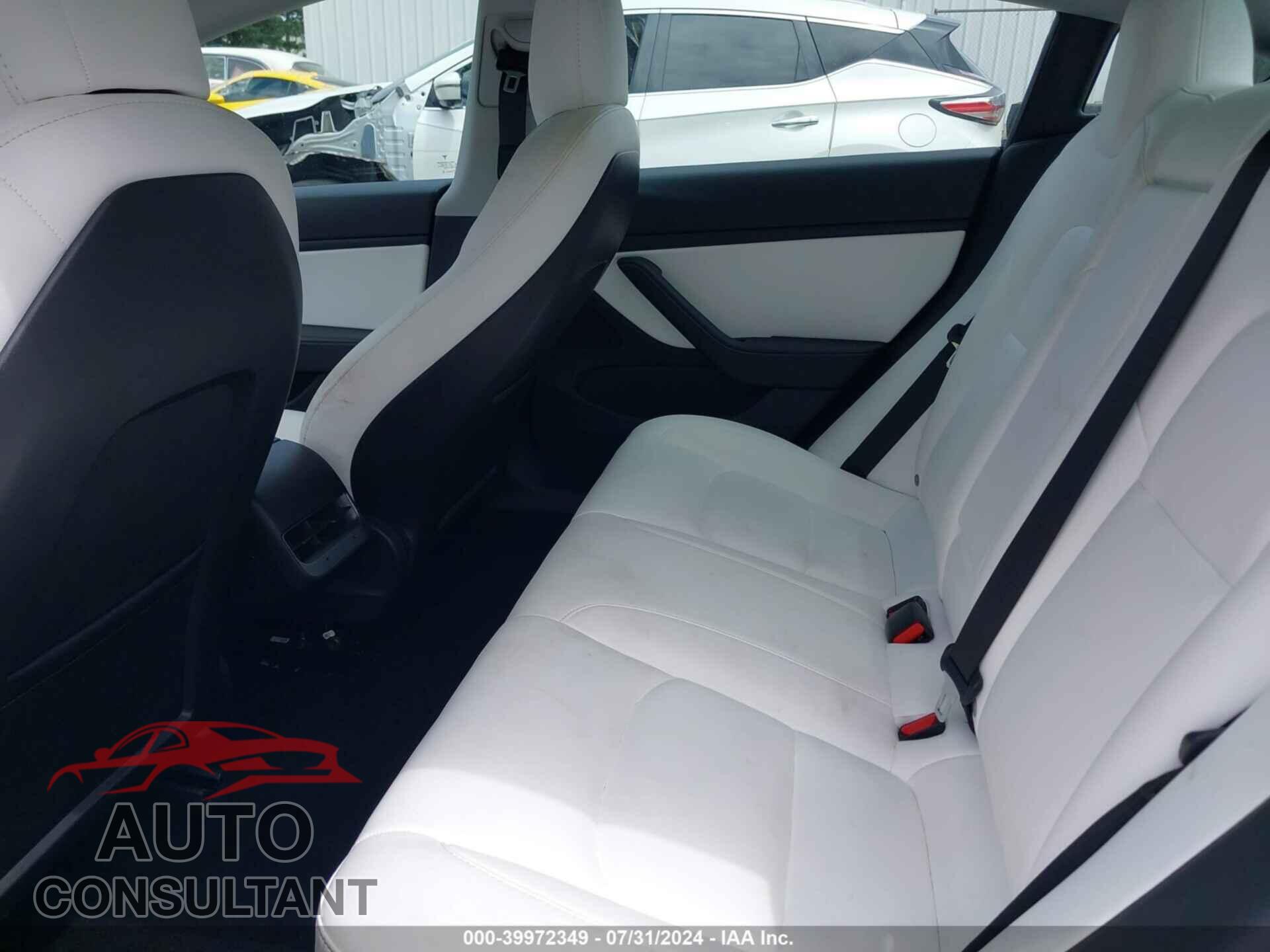 TESLA MODEL 3 2021 - 5YJ3E1EA4MF851795