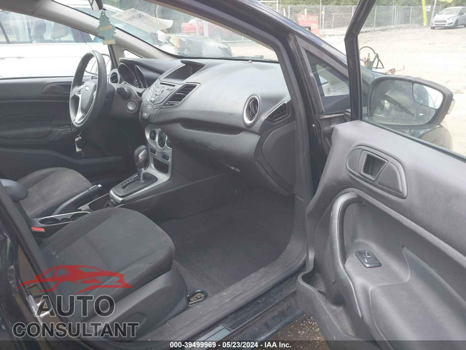 FORD FIESTA 2017 - 3FADP4EJ8HM169011