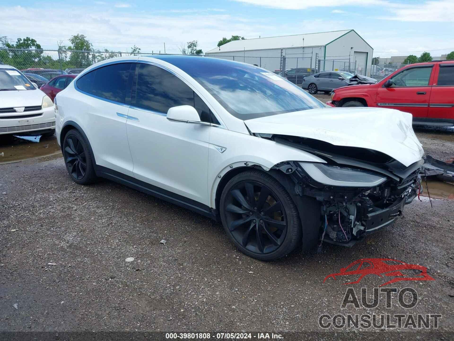 TESLA MODEL X 2016 - 5YJXCBE2XGF016584