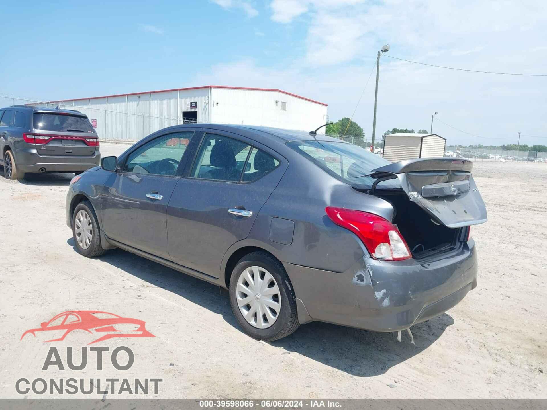 NISSAN VERSA 2019 - 3N1CN7AP3KL827549