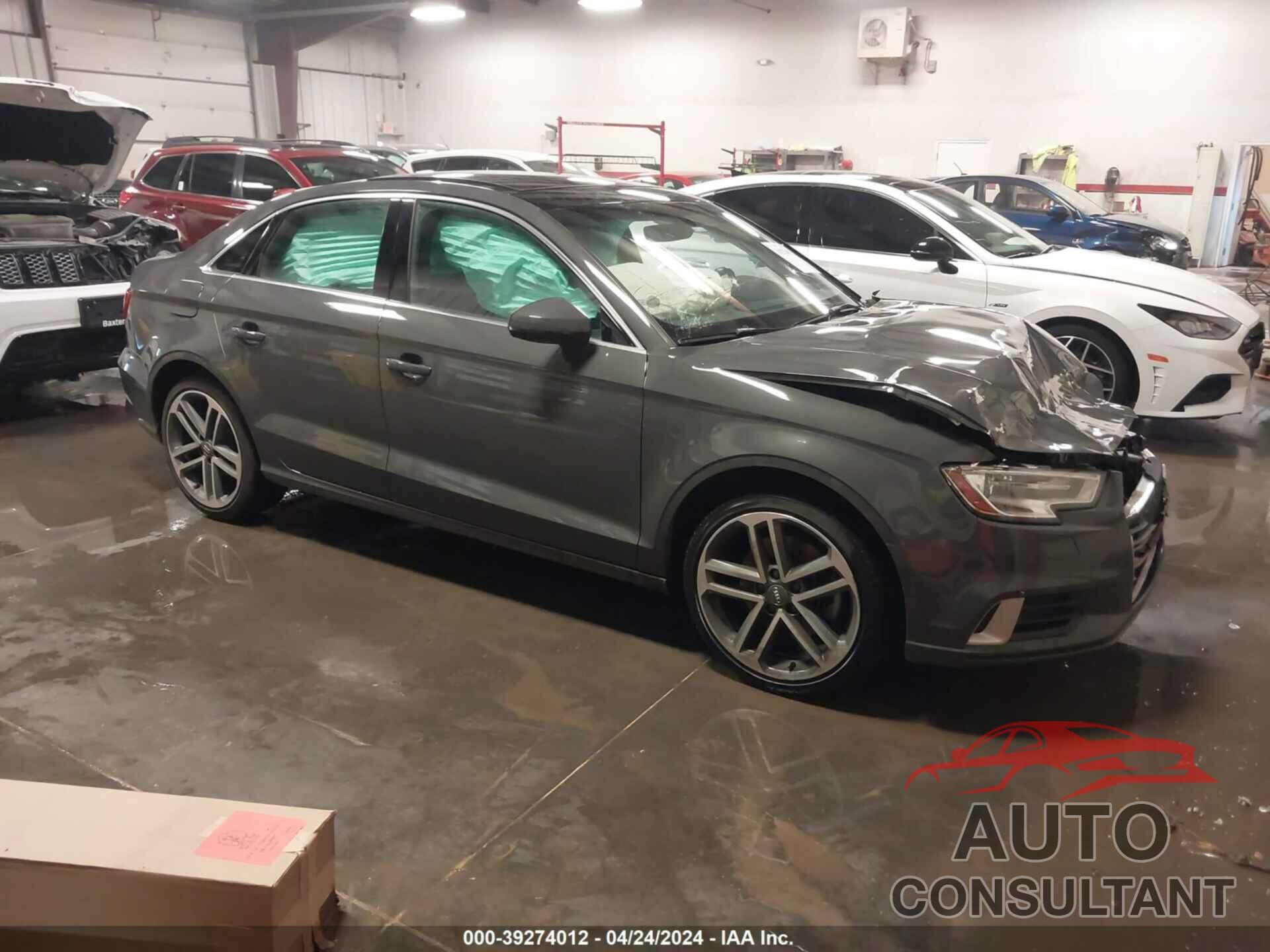 AUDI A3 2019 - WAUAUGFF4K1023840