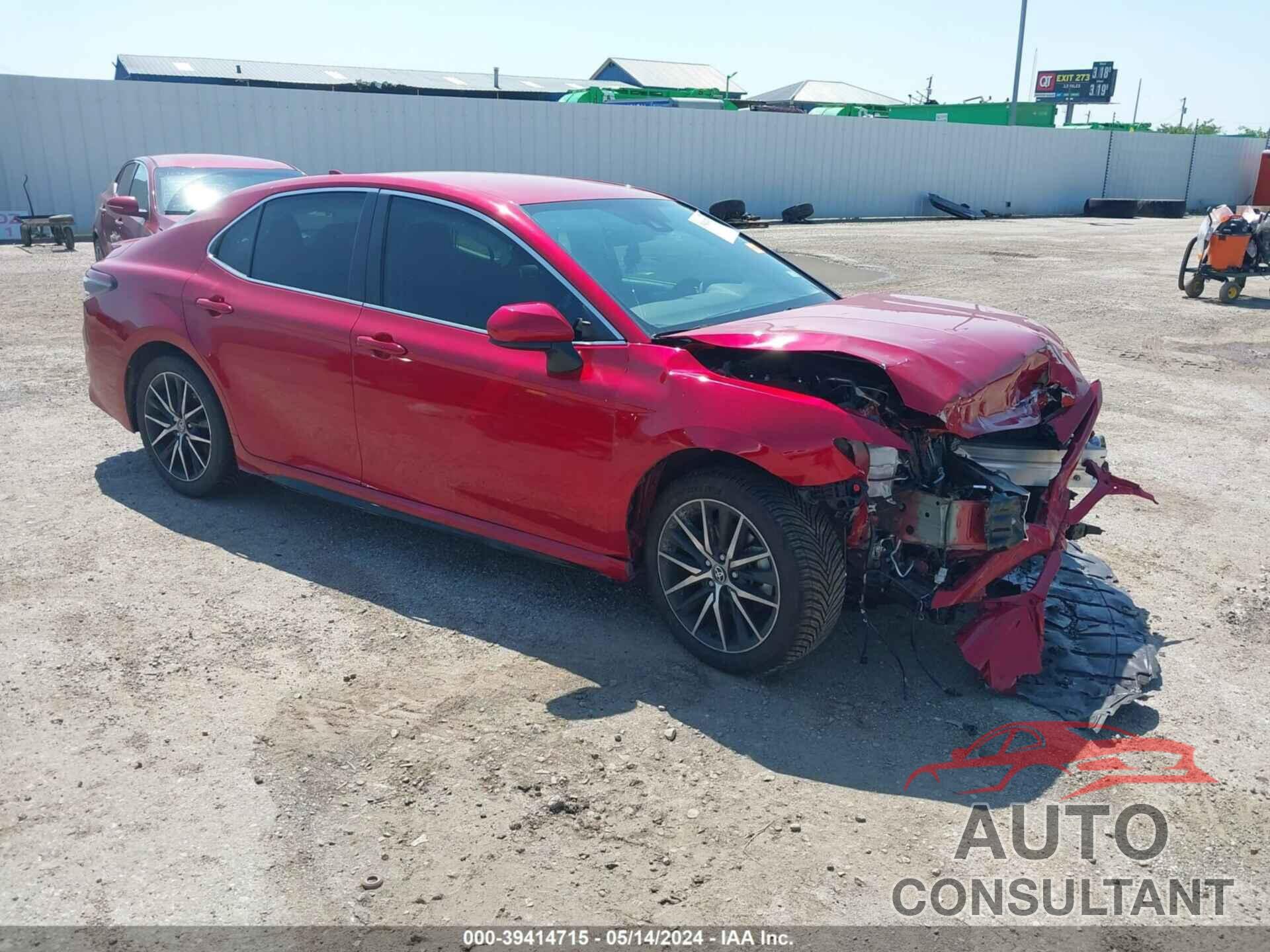 TOYOTA CAMRY 2021 - 4T1G11AK7MU438350
