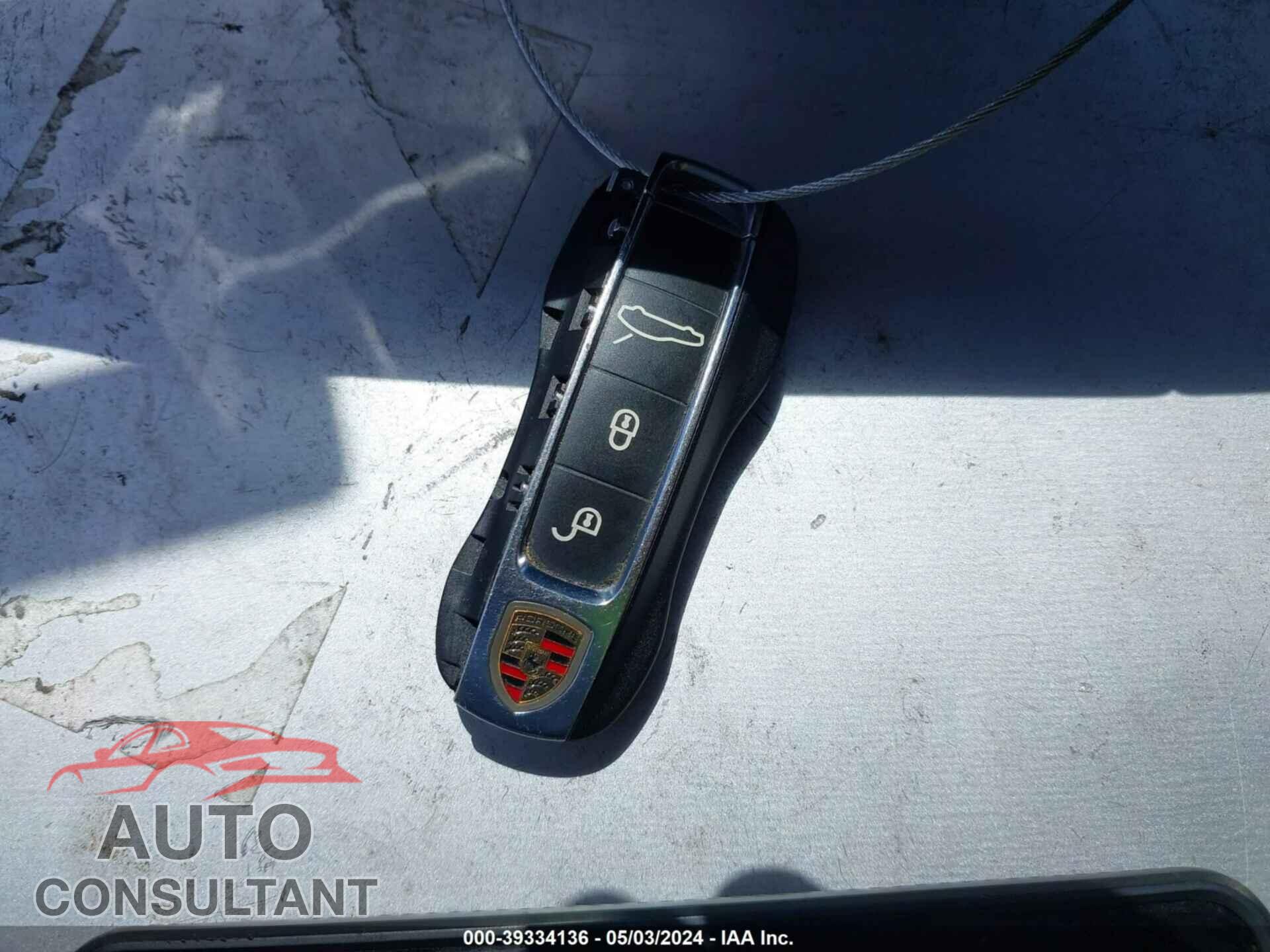 PORSCHE PANAMERA 2017 - WP0AA2A75HL104325