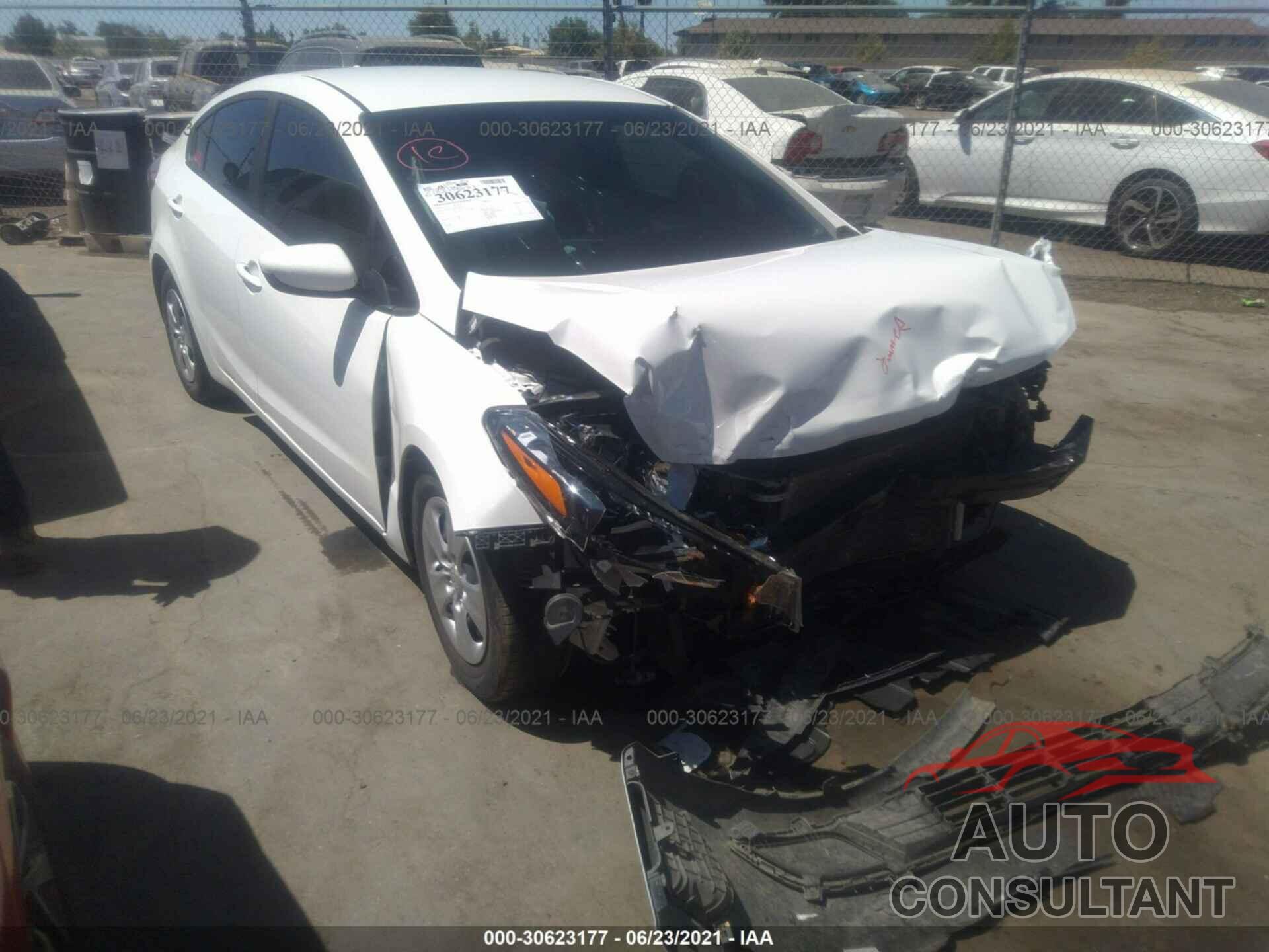KIA FORTE 2018 - 3KPFK4A76JE167432