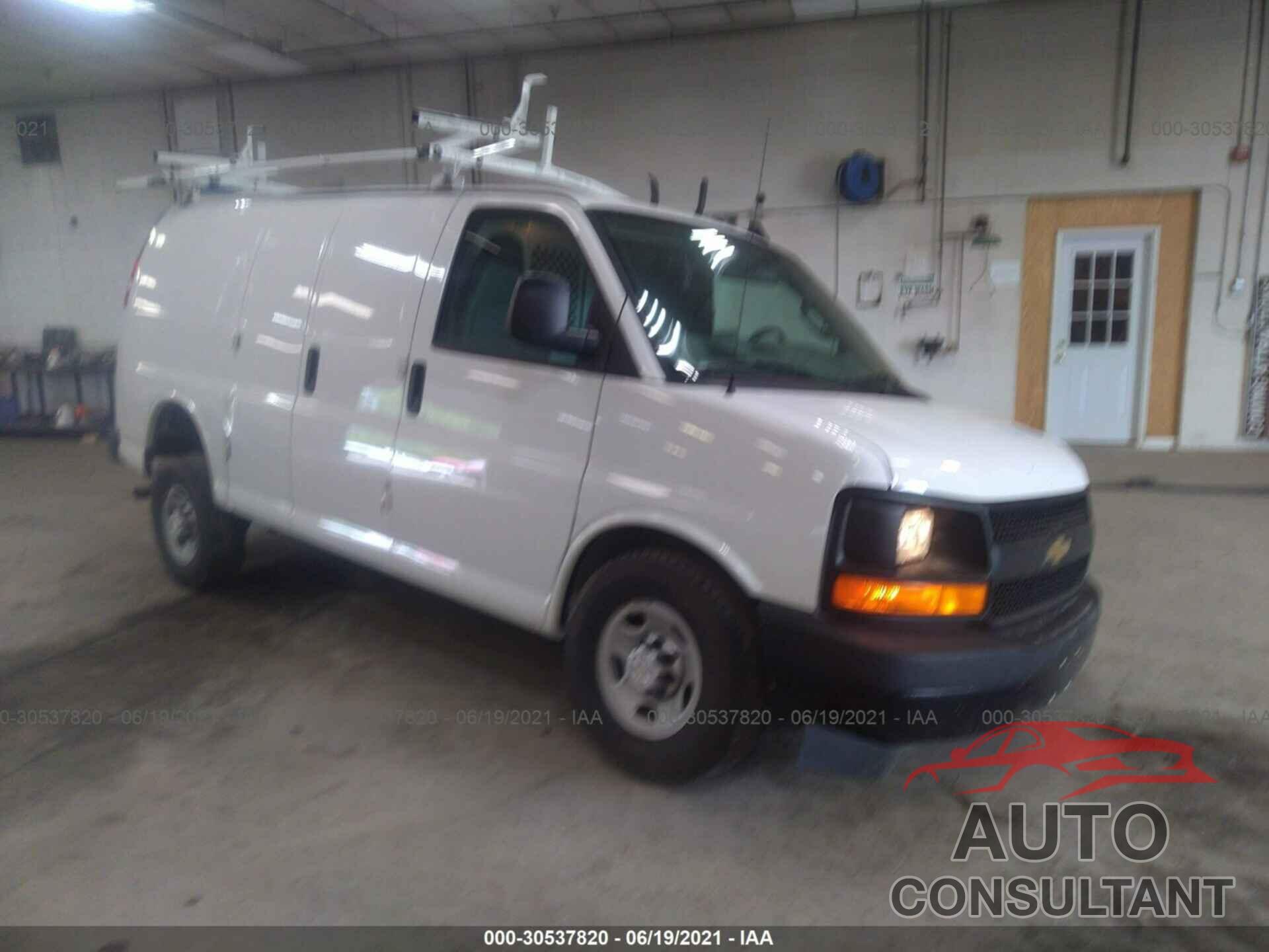 CHEVROLET EXPRESS CARGO VAN 2017 - 1GCWGAFF3H1344662