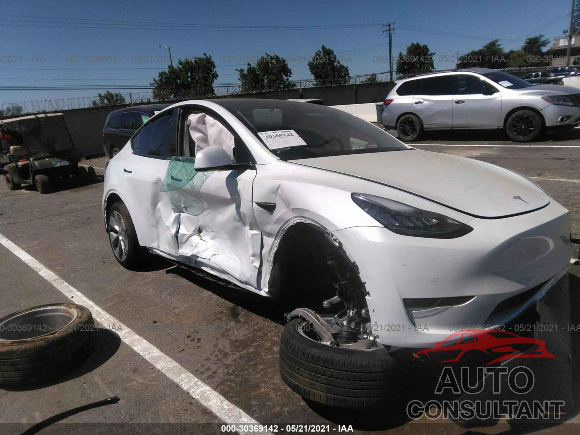 TESLA MODEL Y 2021 - 5YJYGDEE2MF150807