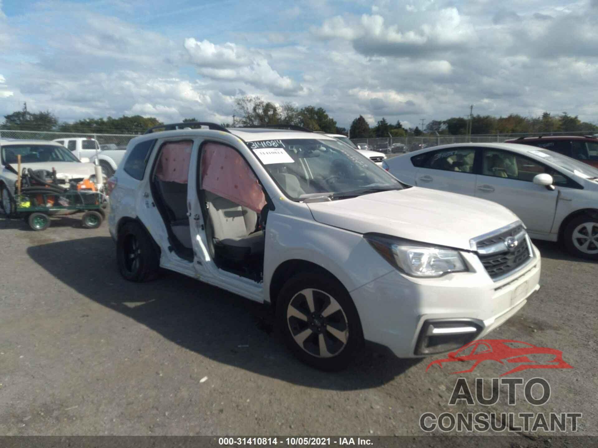 SUBARU FORESTER 2018 - JF2SJAGC0JH564330