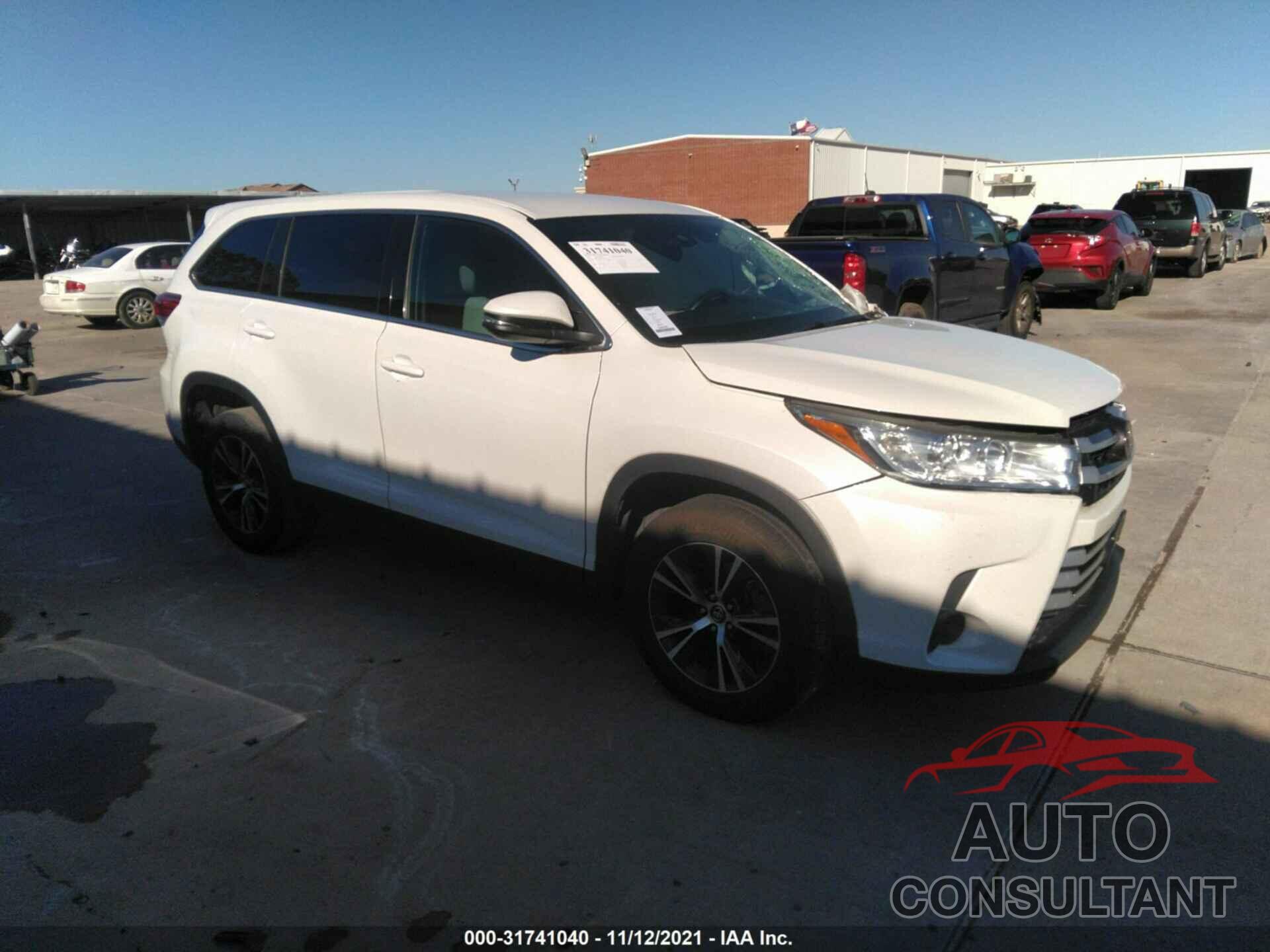 TOYOTA HIGHLANDER 2019 - 5TDZARFH4KS053001