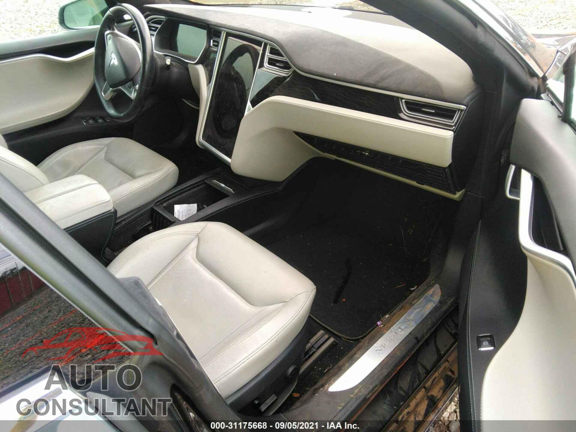 TESLA MODEL S 2016 - 5YJSA1E2XGF147542