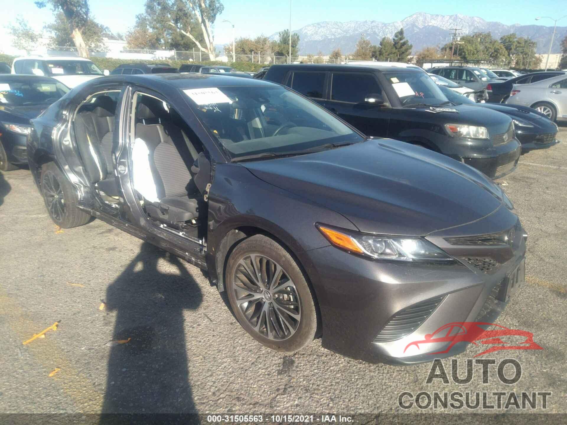 TOYOTA CAMRY 2020 - 4T1G11AK1LU866963