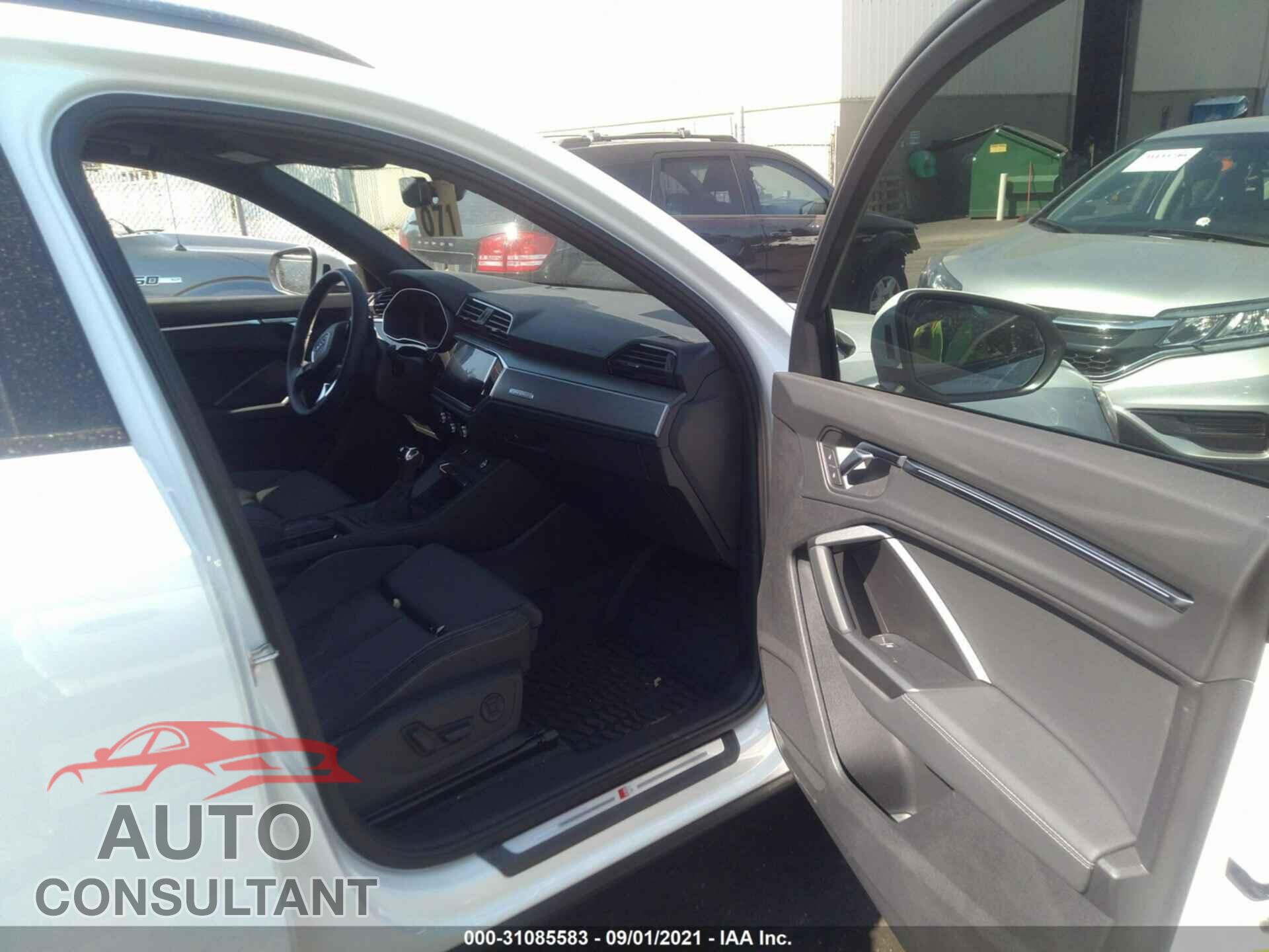 AUDI Q3 2021 - WA1EECF39M1024205