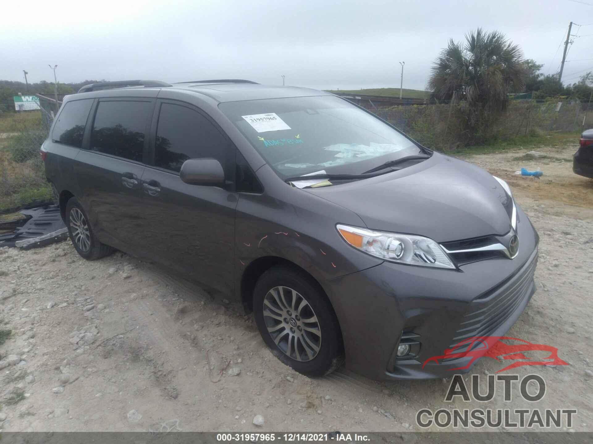 TOYOTA SIENNA 2019 - 5TDYZ3DC2KS980118