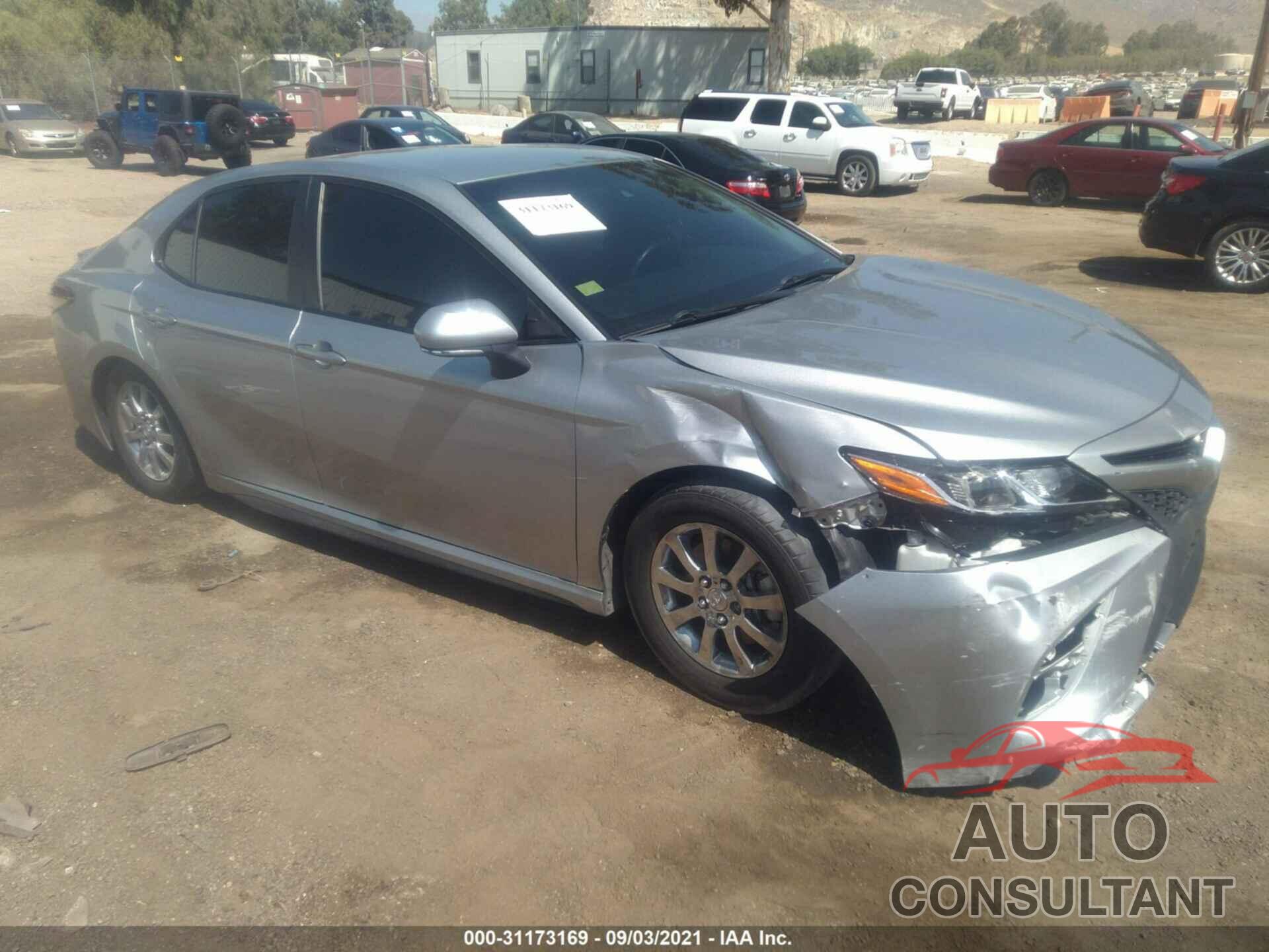 TOYOTA CAMRY 2018 - 4T1B11HK7JU587790