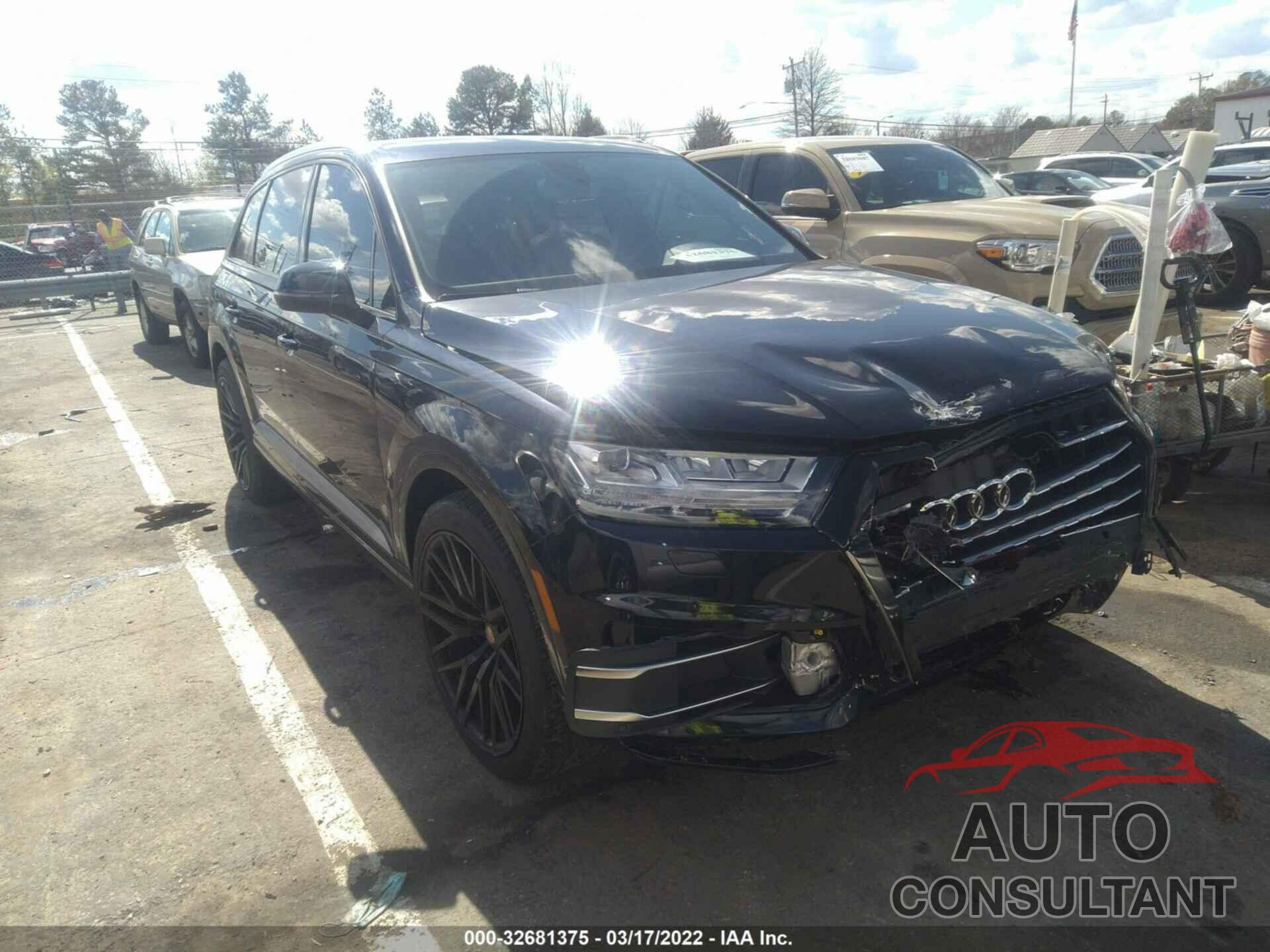 AUDI Q7 2018 - WA1LHAF71JD018611