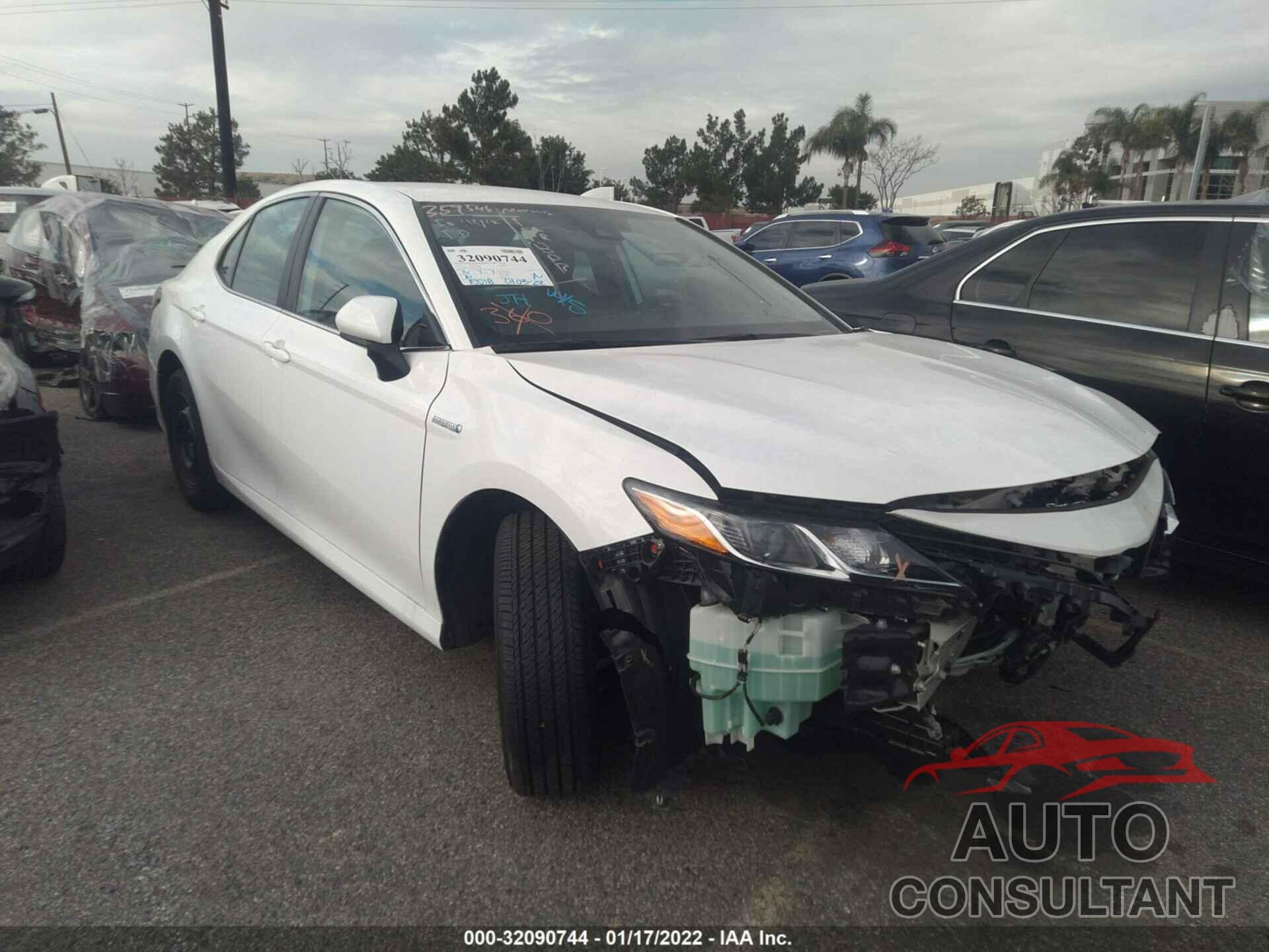 TOYOTA CAMRY 2021 - 4T1C31AK7MU550672