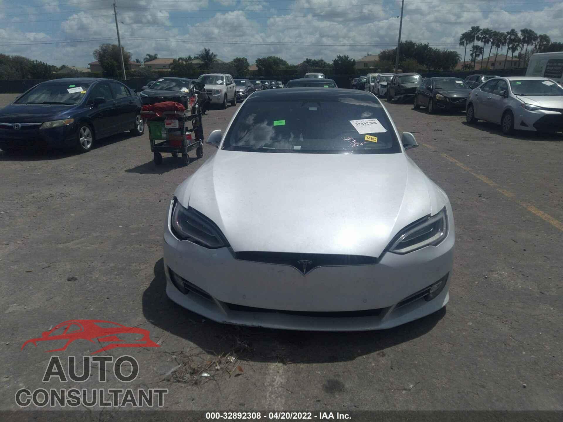TESLA MODEL S 2019 - 5YJSA1E21KF306067