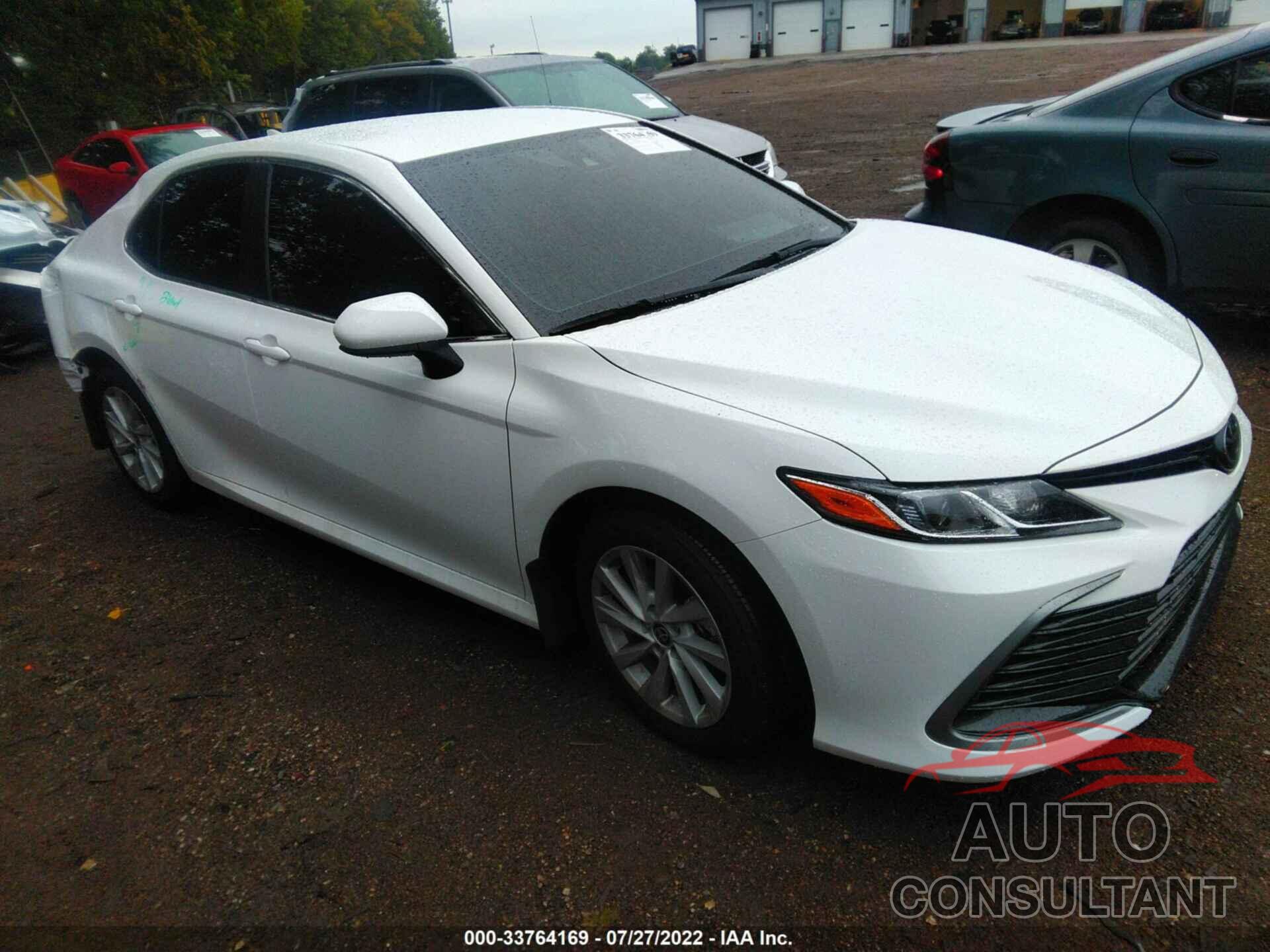 TOYOTA CAMRY 2022 - 4T1C11AK6NU703369