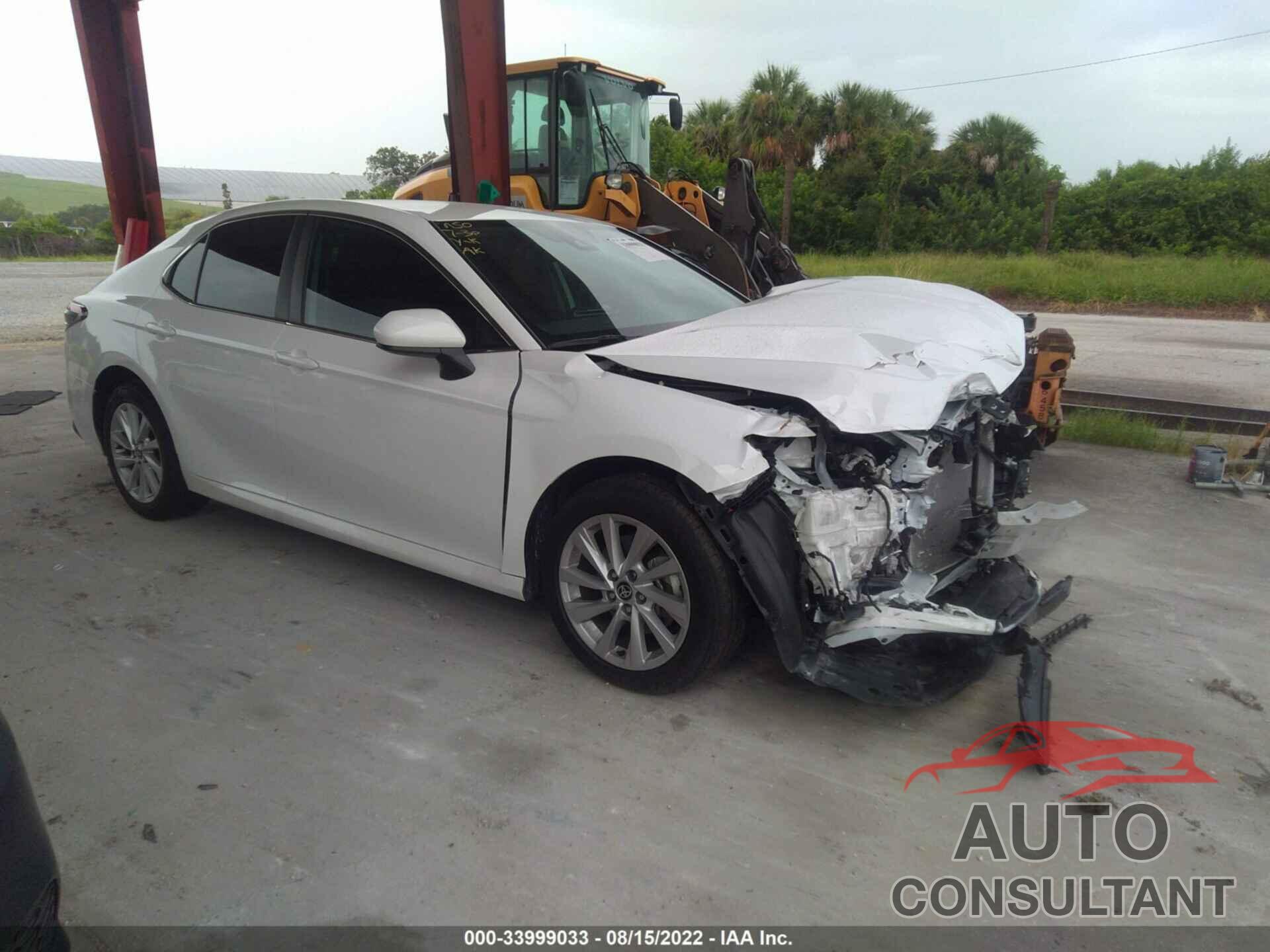 TOYOTA CAMRY 2021 - 4T1C11AK0MU614816